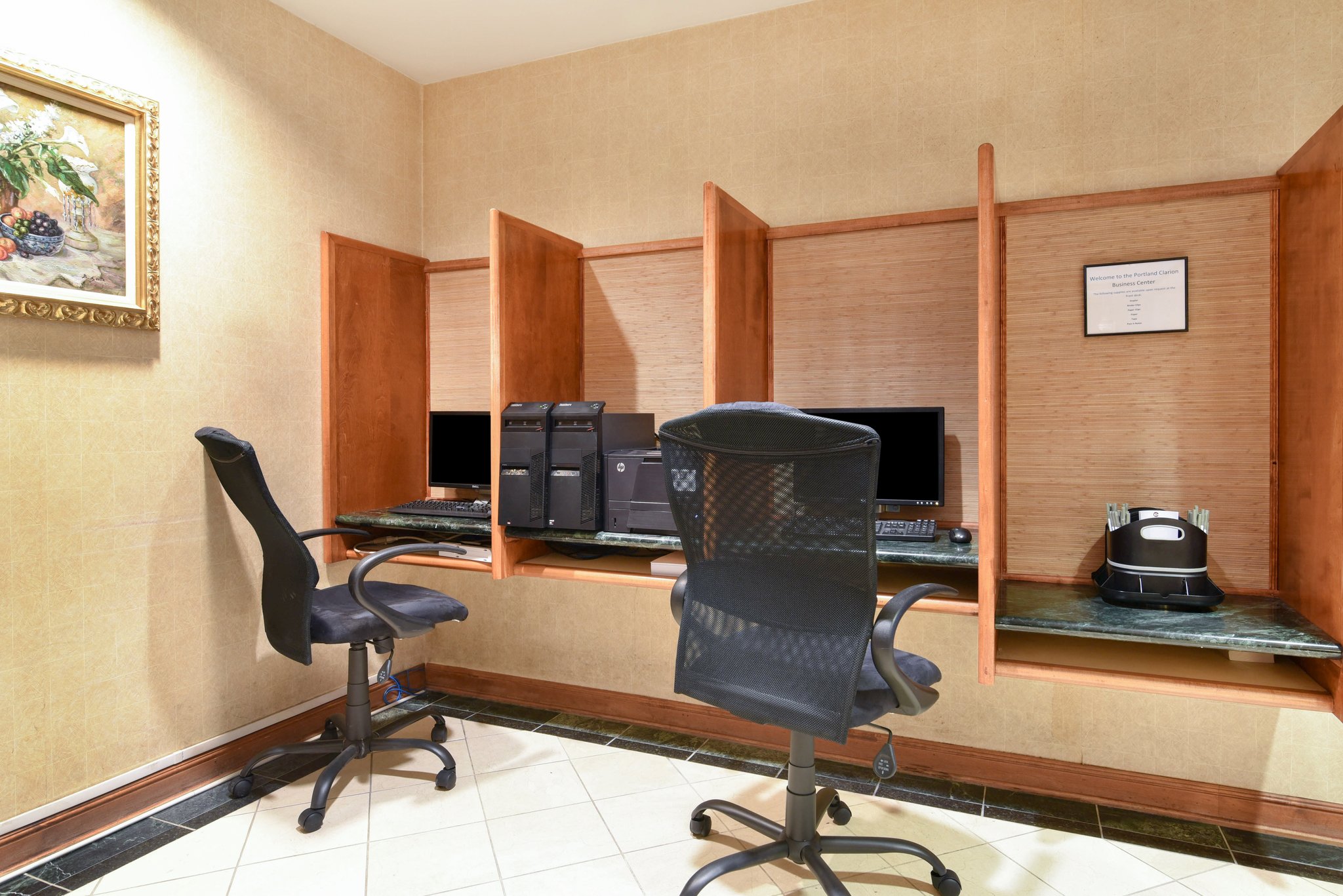 Clarion Hotel Airport