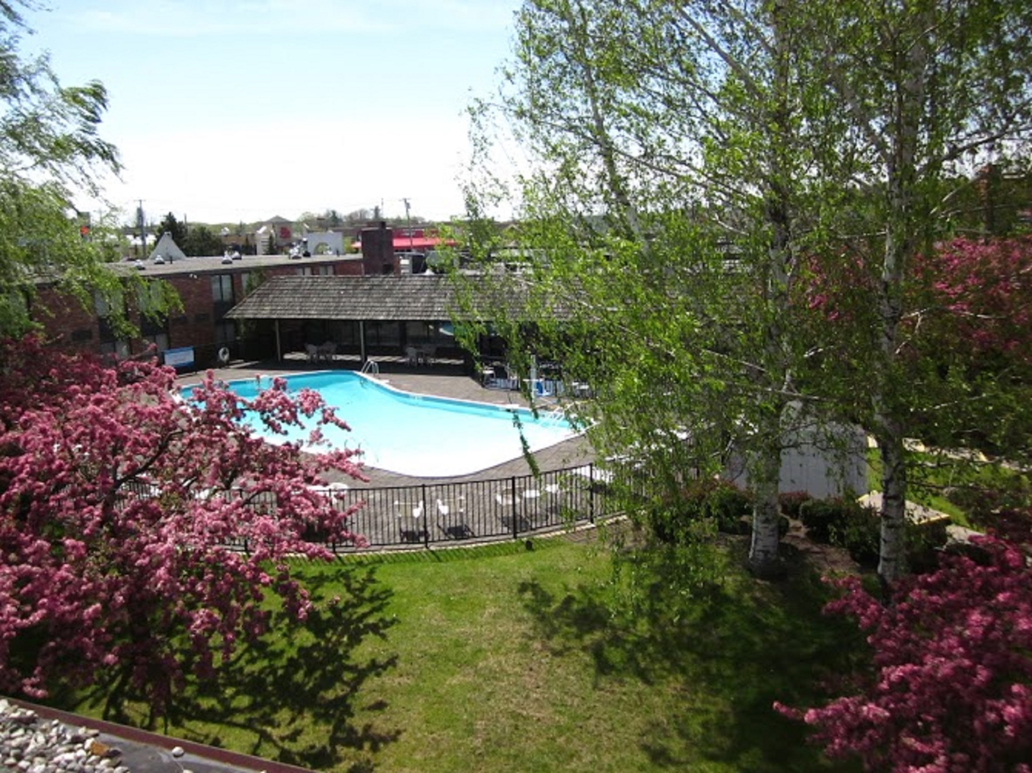 Fireside Inn & Suites