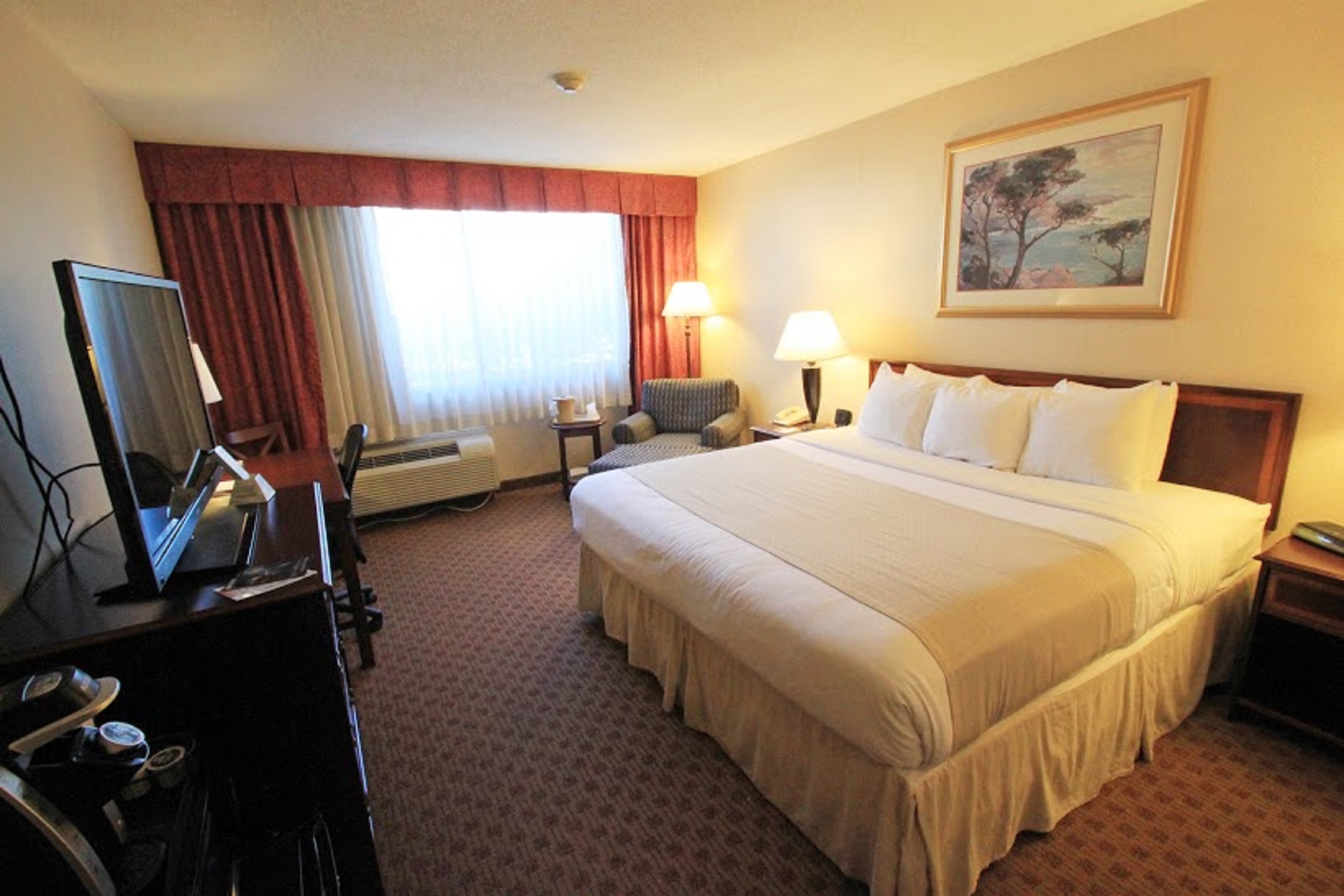 Fireside Inn & Suites