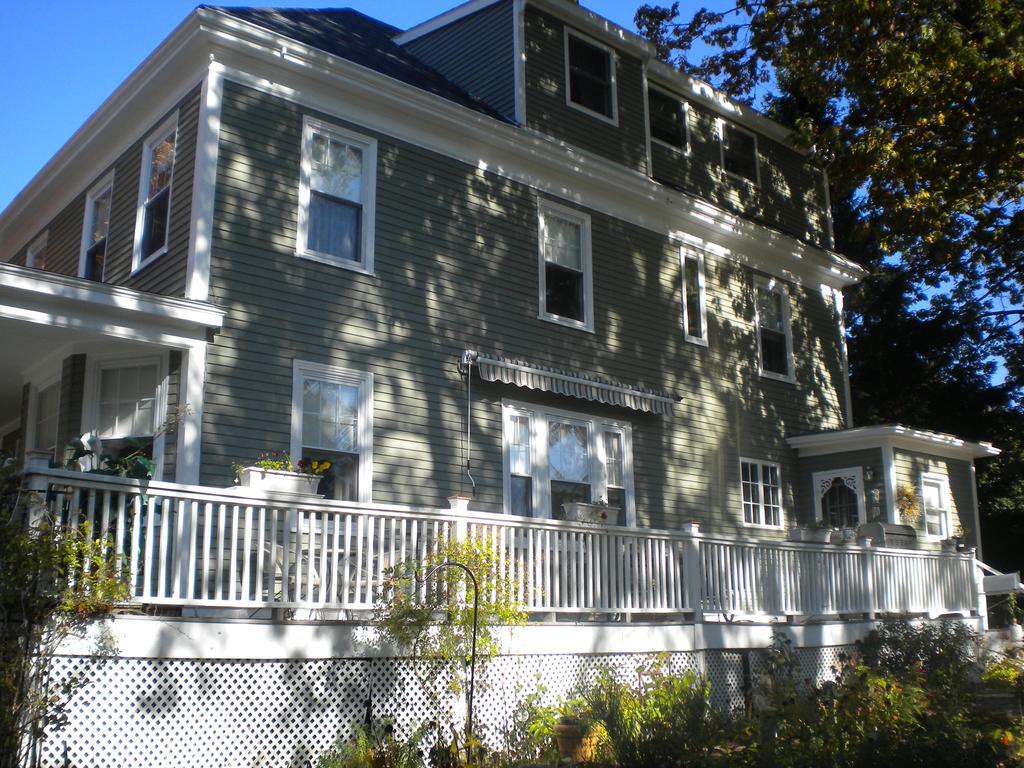 Fleetwood House Bed & Breakfast