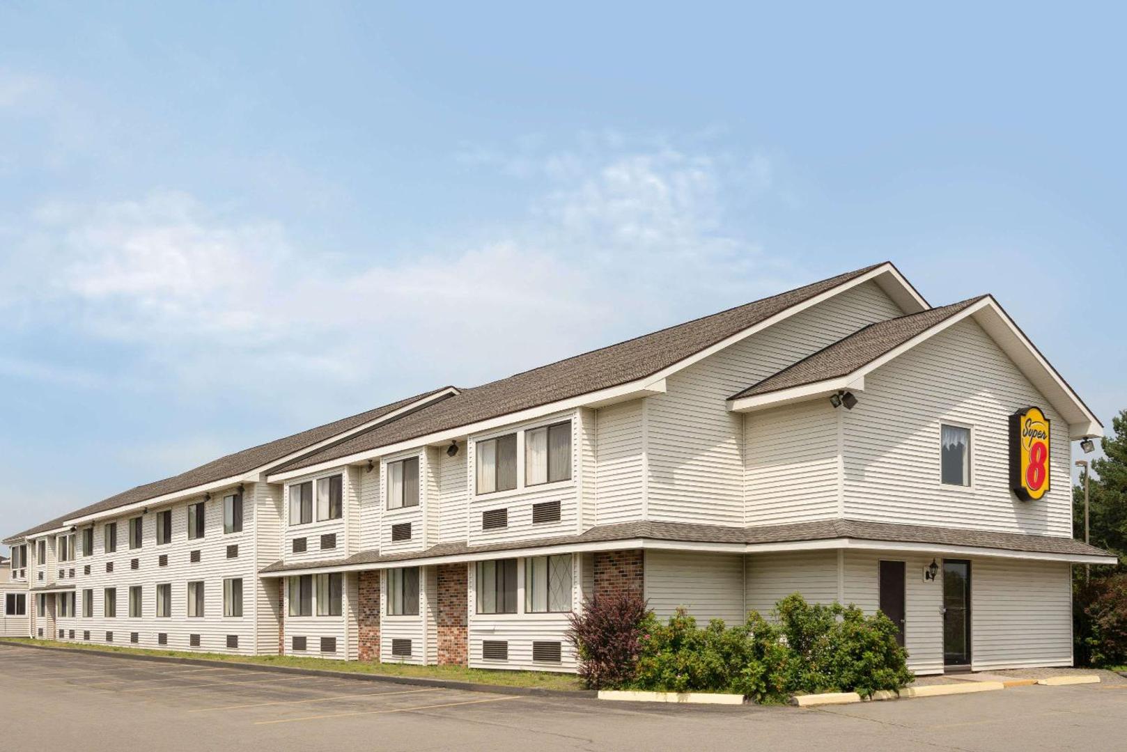 Super 8 by Wyndham Portland ME