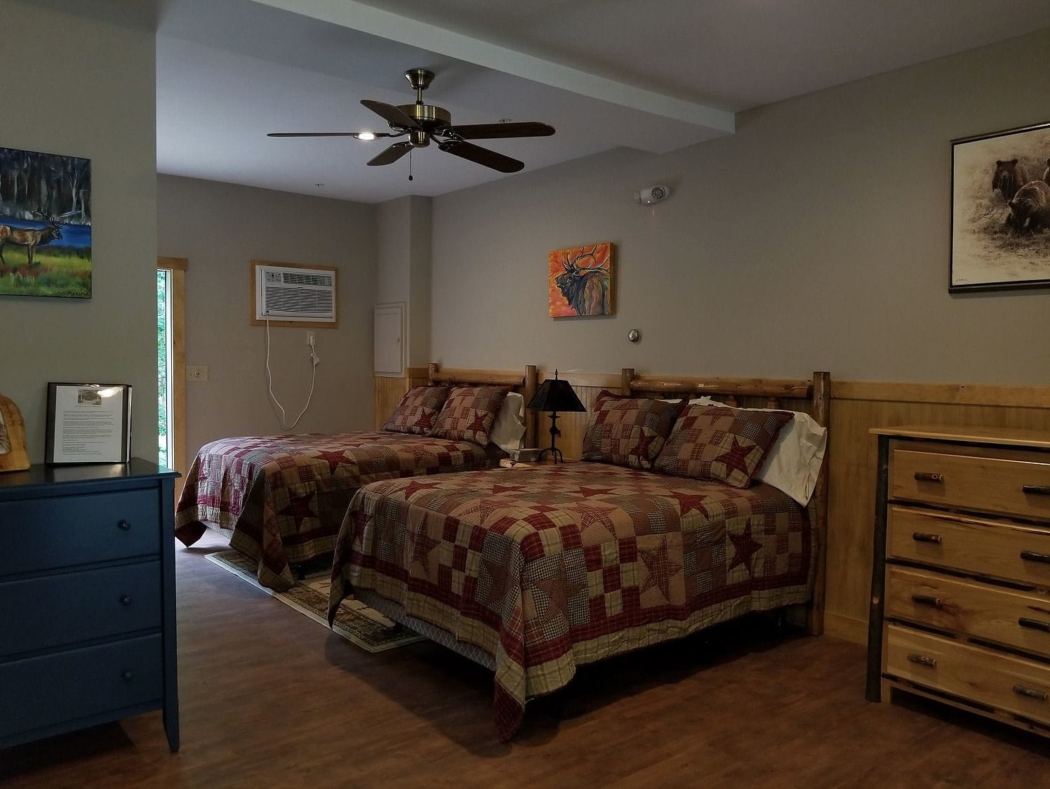 Oquossoc Country Suites