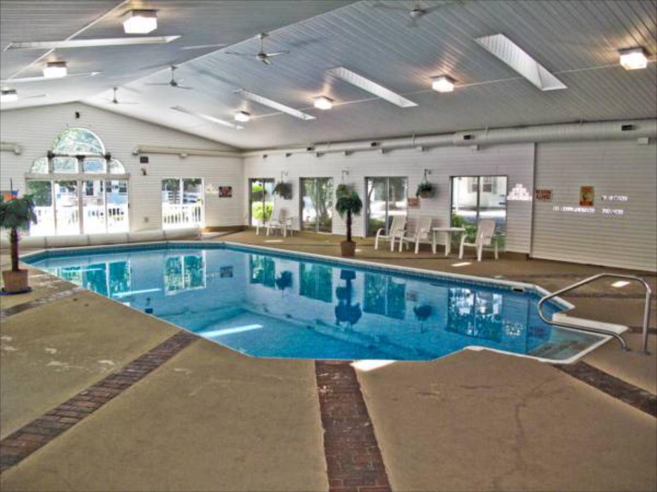 Exit 5 Motel and Cottages