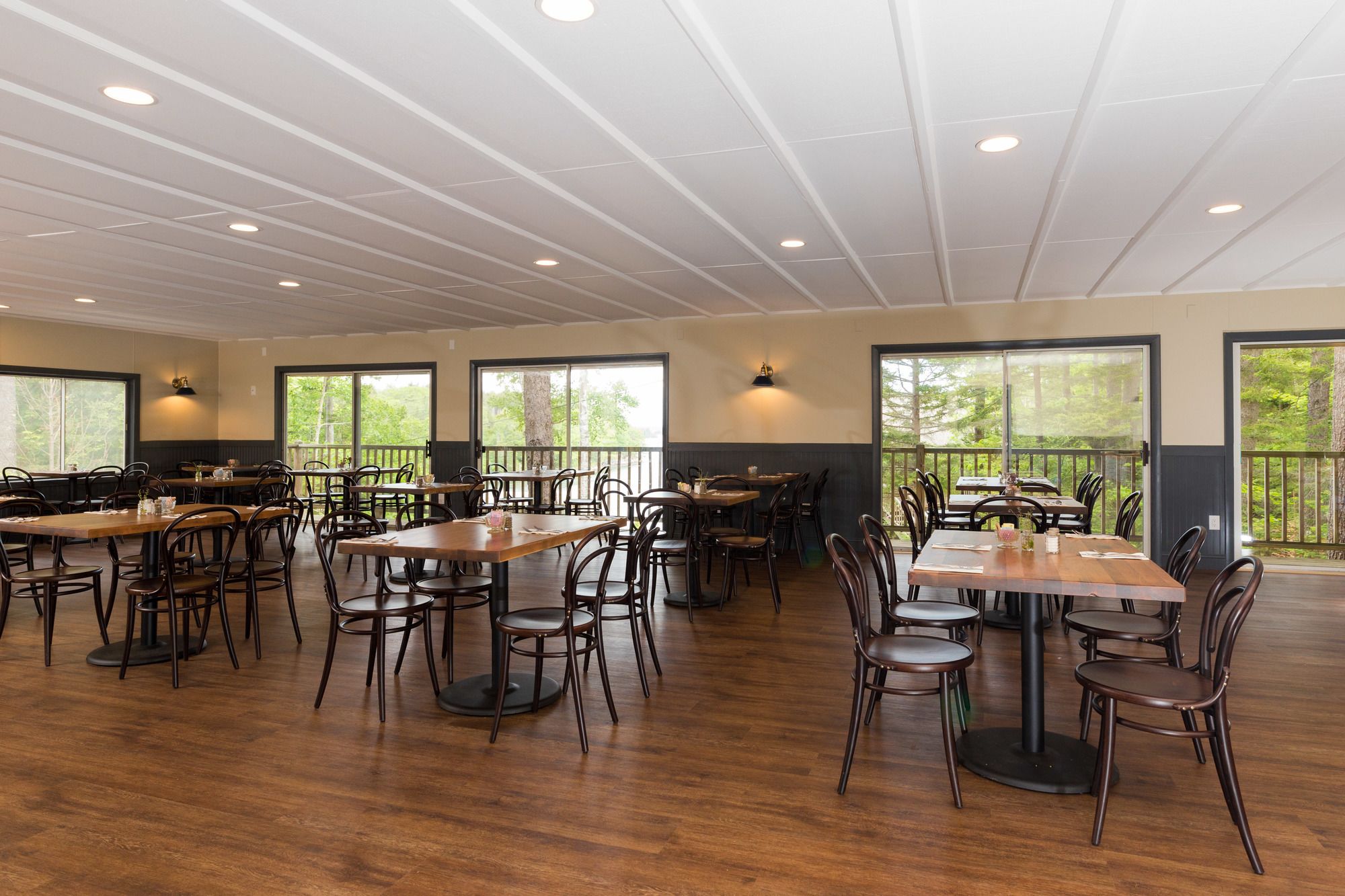 LOGE Southport