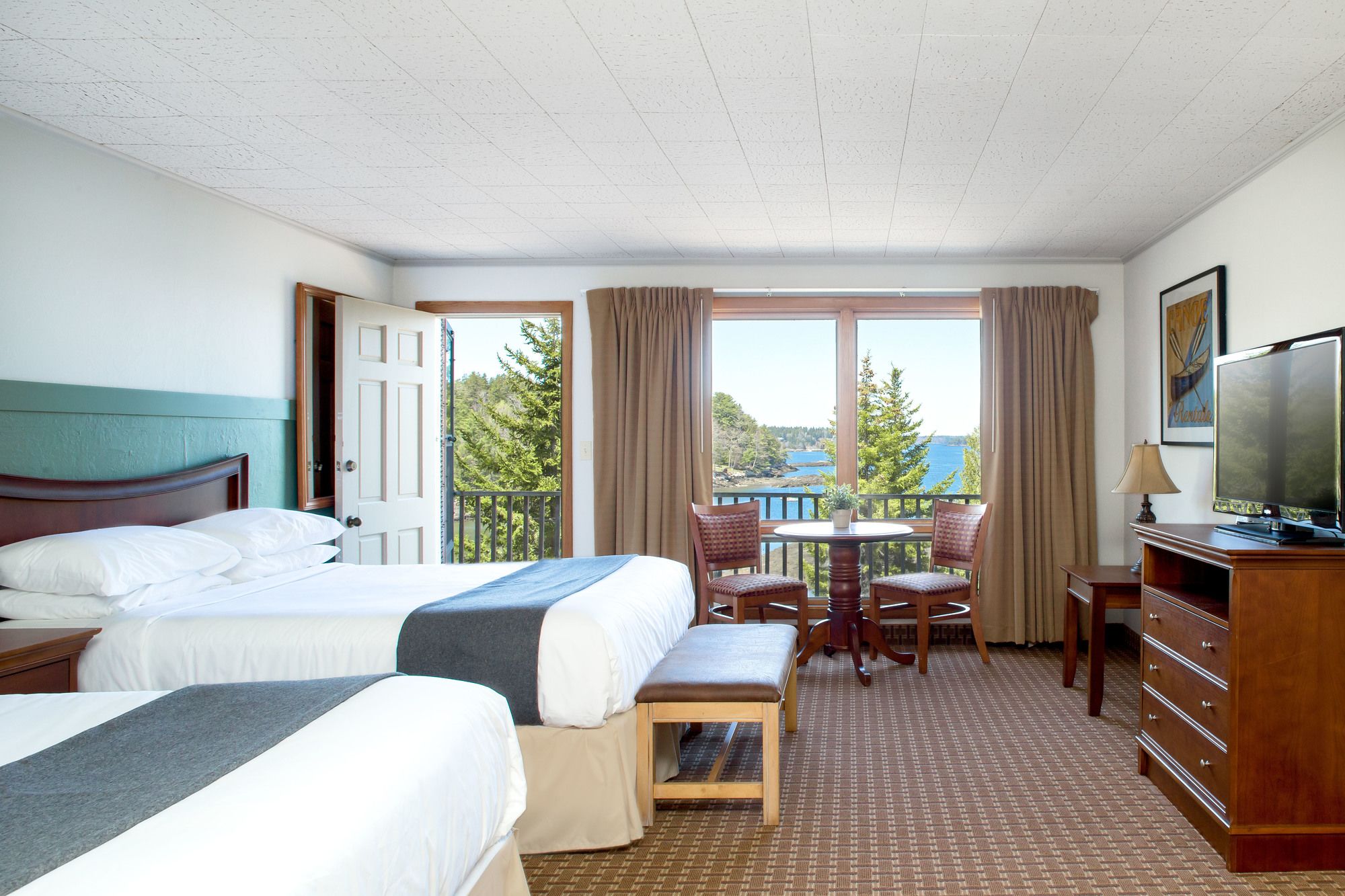 LOGE Southport