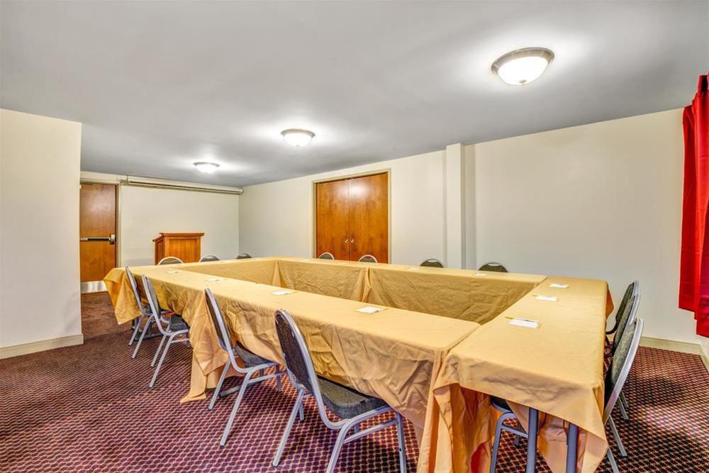 Days Inn by Wyndham Airport/Maine Mall