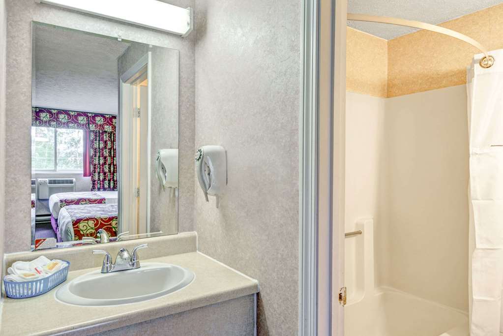 Days Inn by Wyndham Airport/Maine Mall