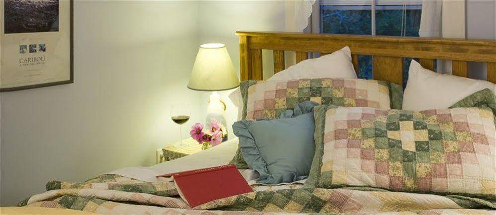 The Harbour Cottage Inn