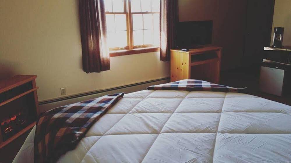 Spillover Motel