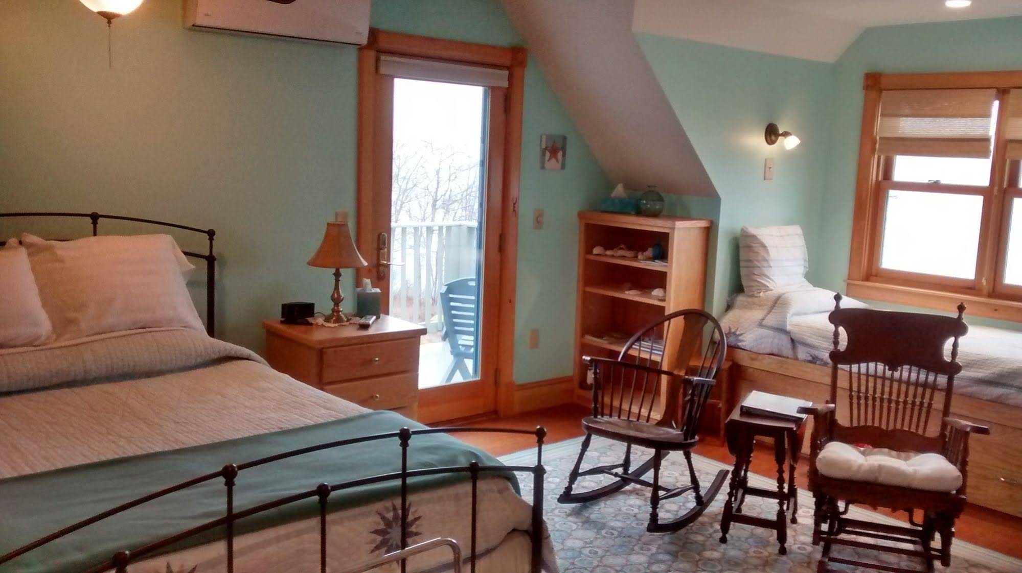 Wave Walker Bed and Breakafast