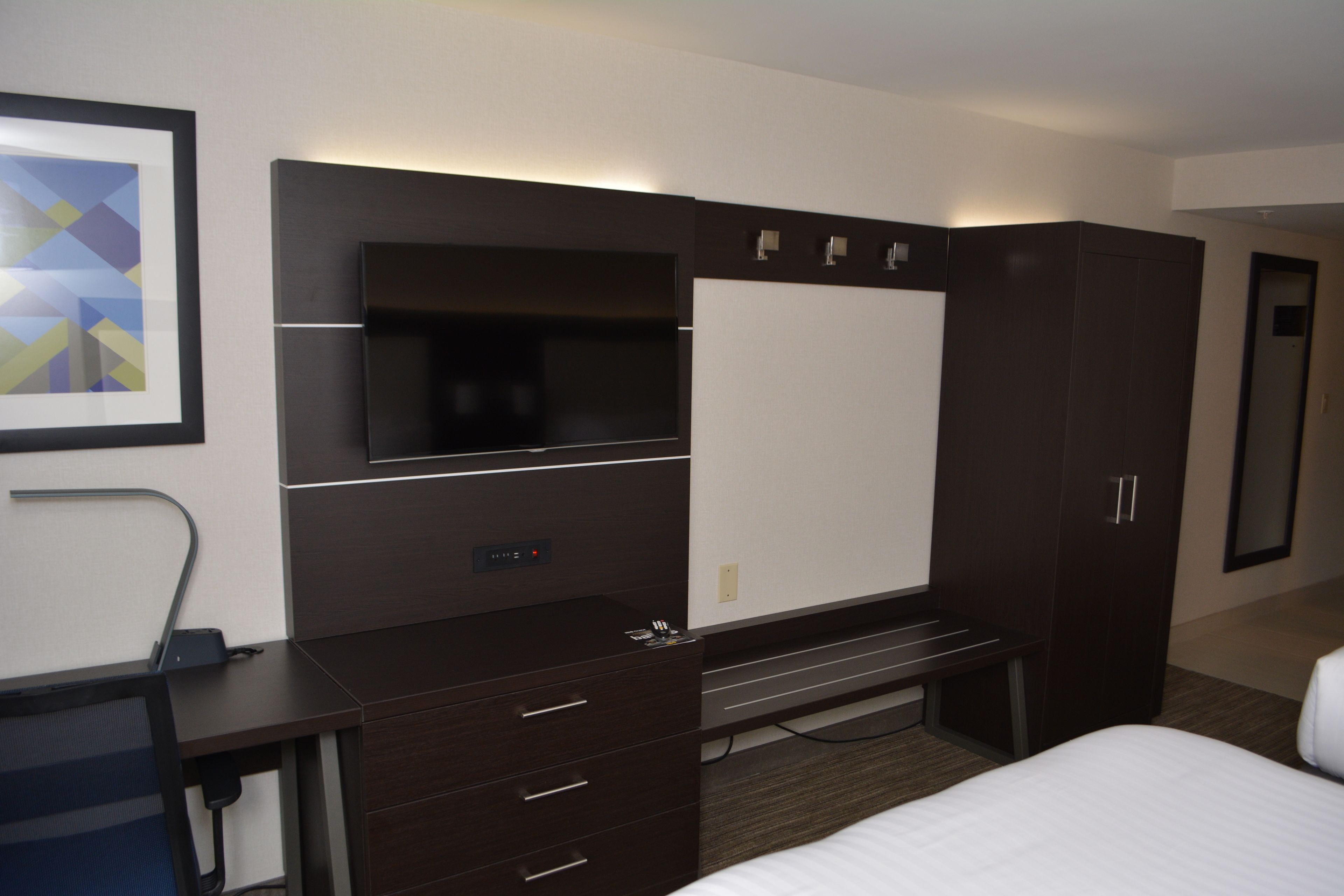 Holiday Inn Express & Suites Waterville - North