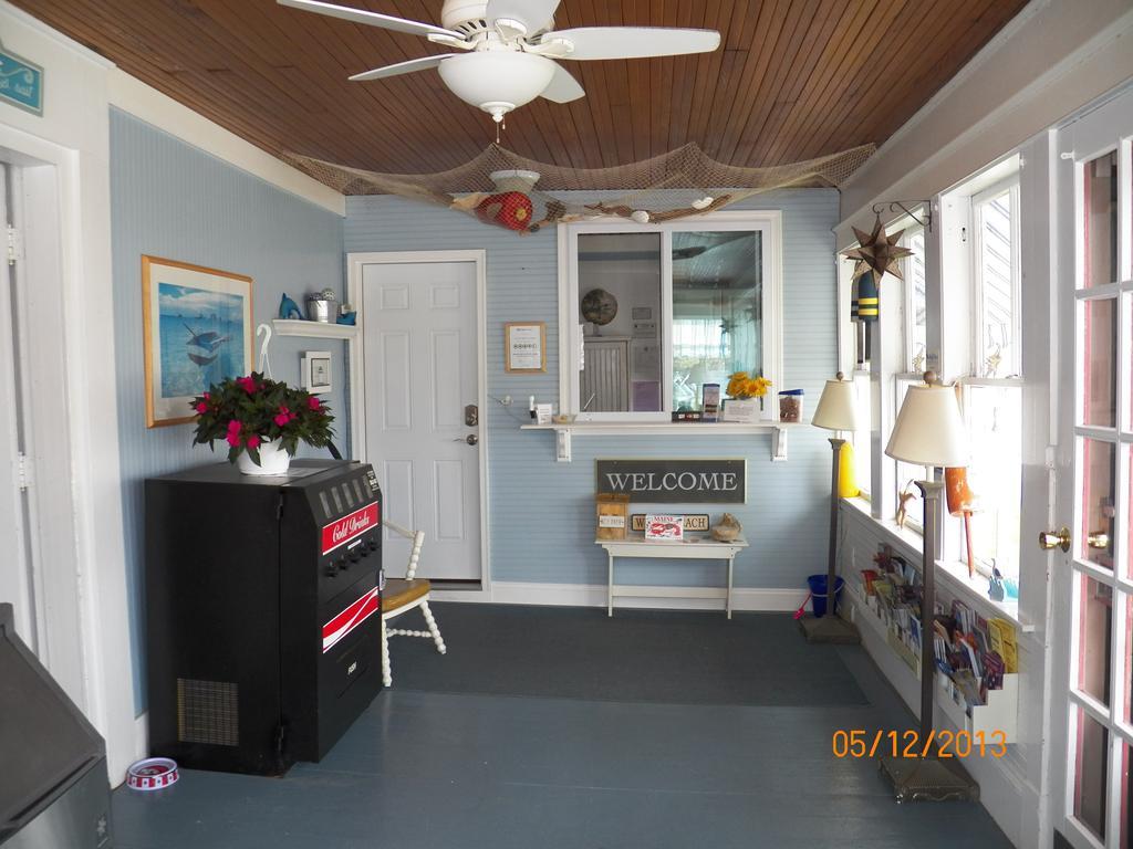 Coast Village Inn & Cottages