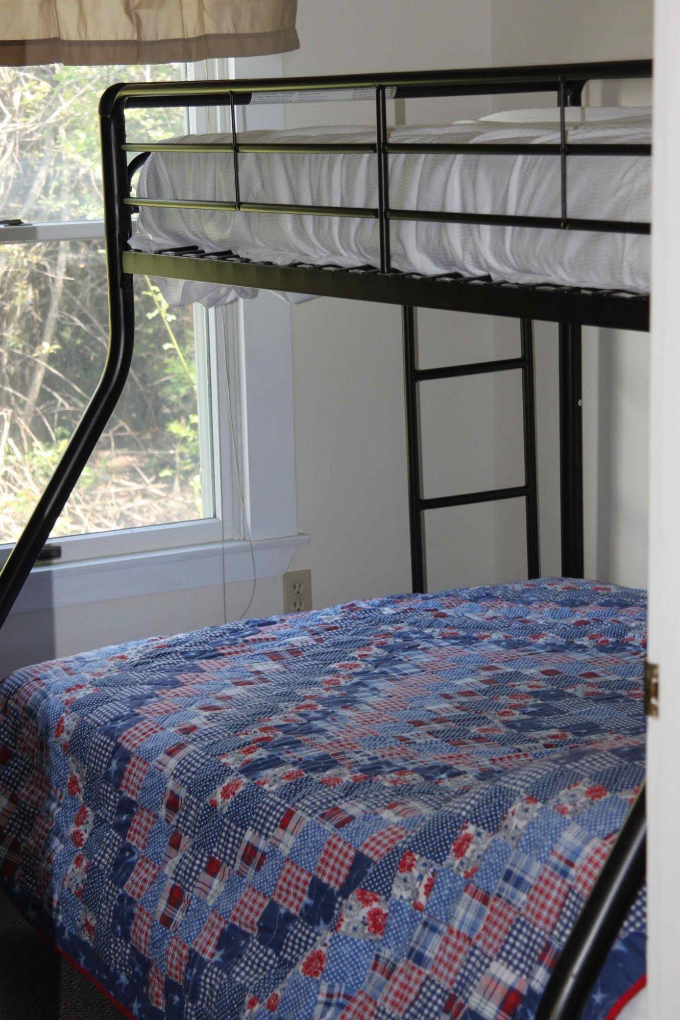 Drake's Island Resort