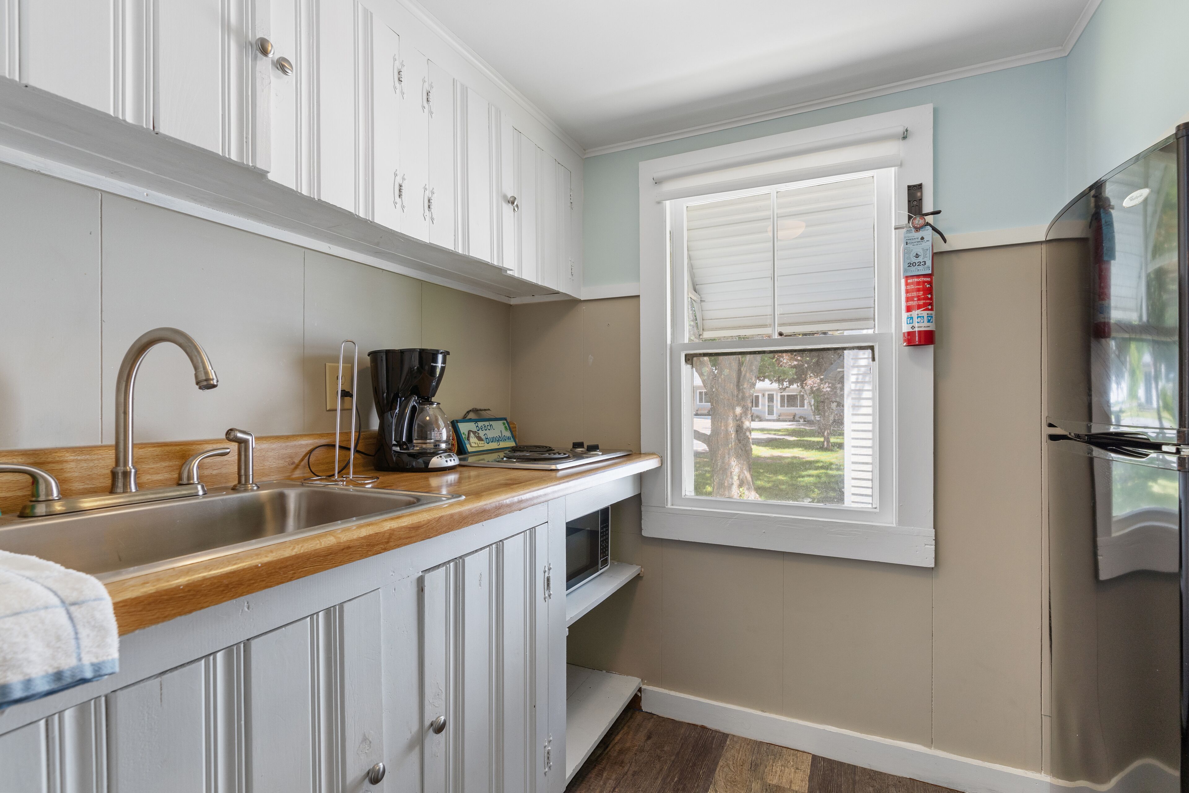 The Beaches Motel & Cottages