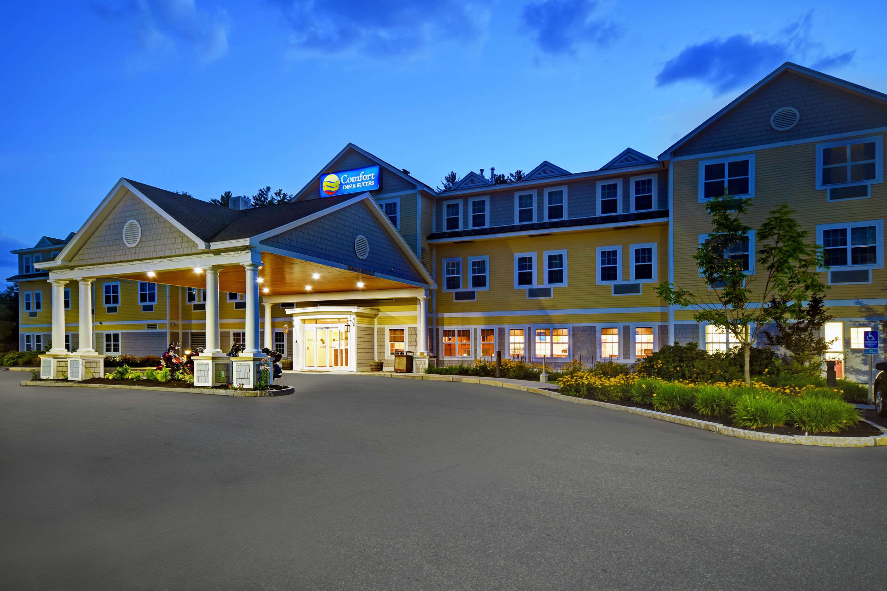 Comfort Inn & Suites