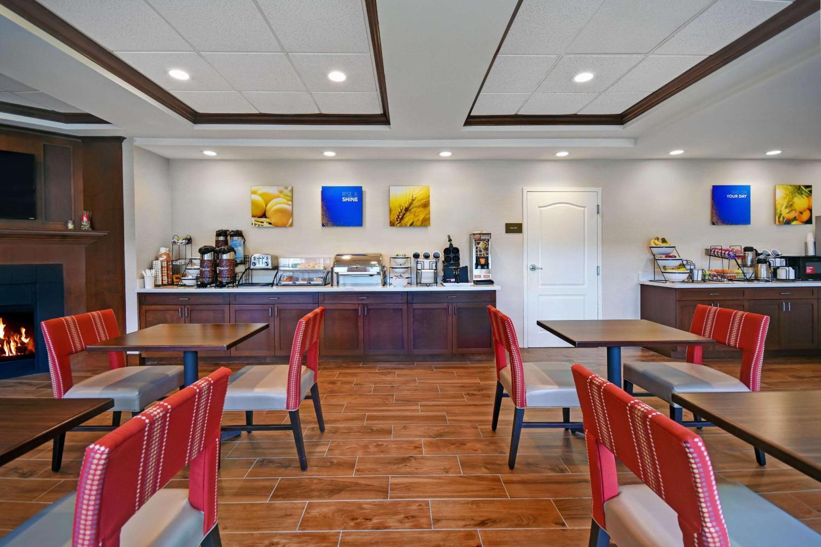 Comfort Inn & Suites