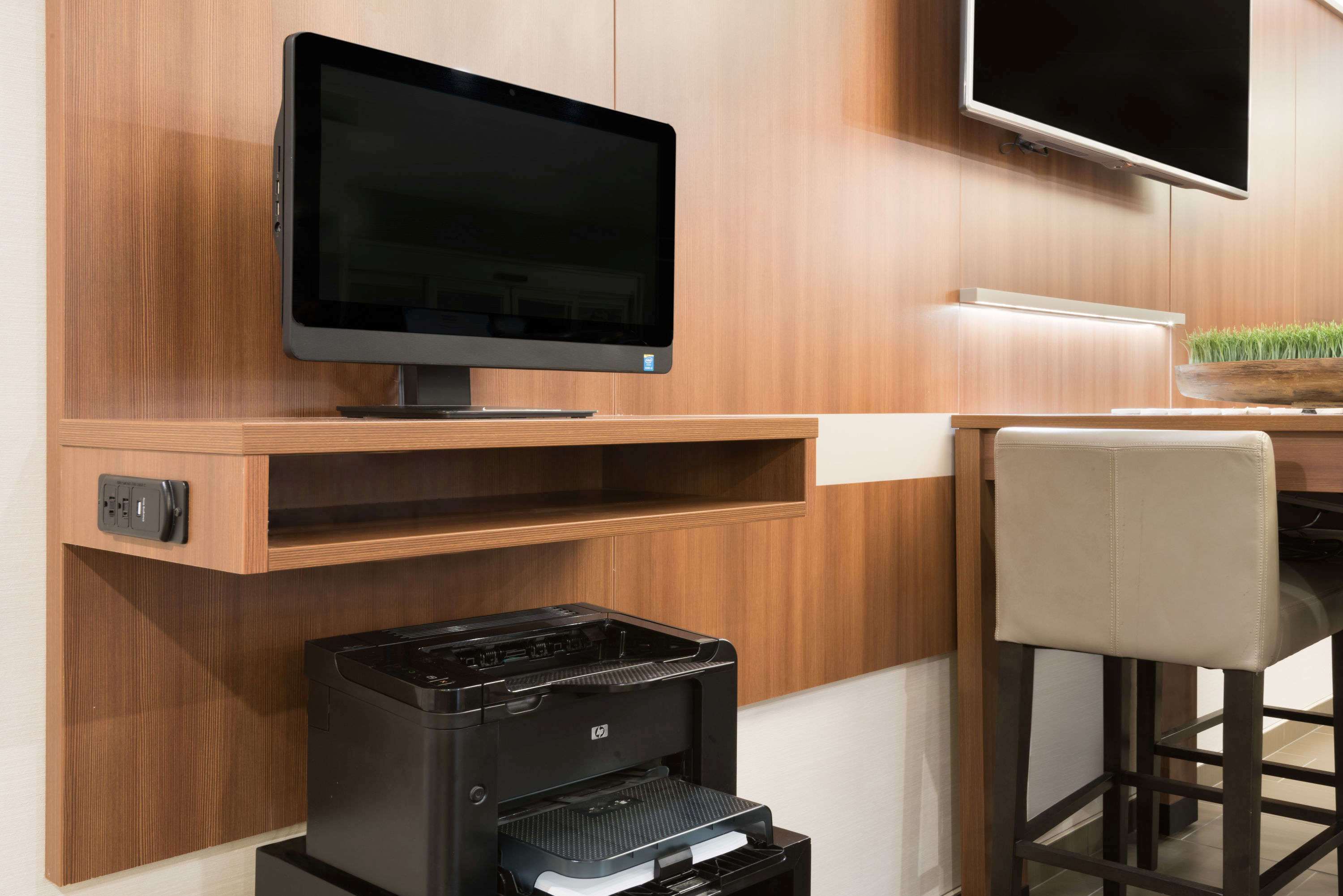 Microtel Inn & Suites by Wyndham Windham