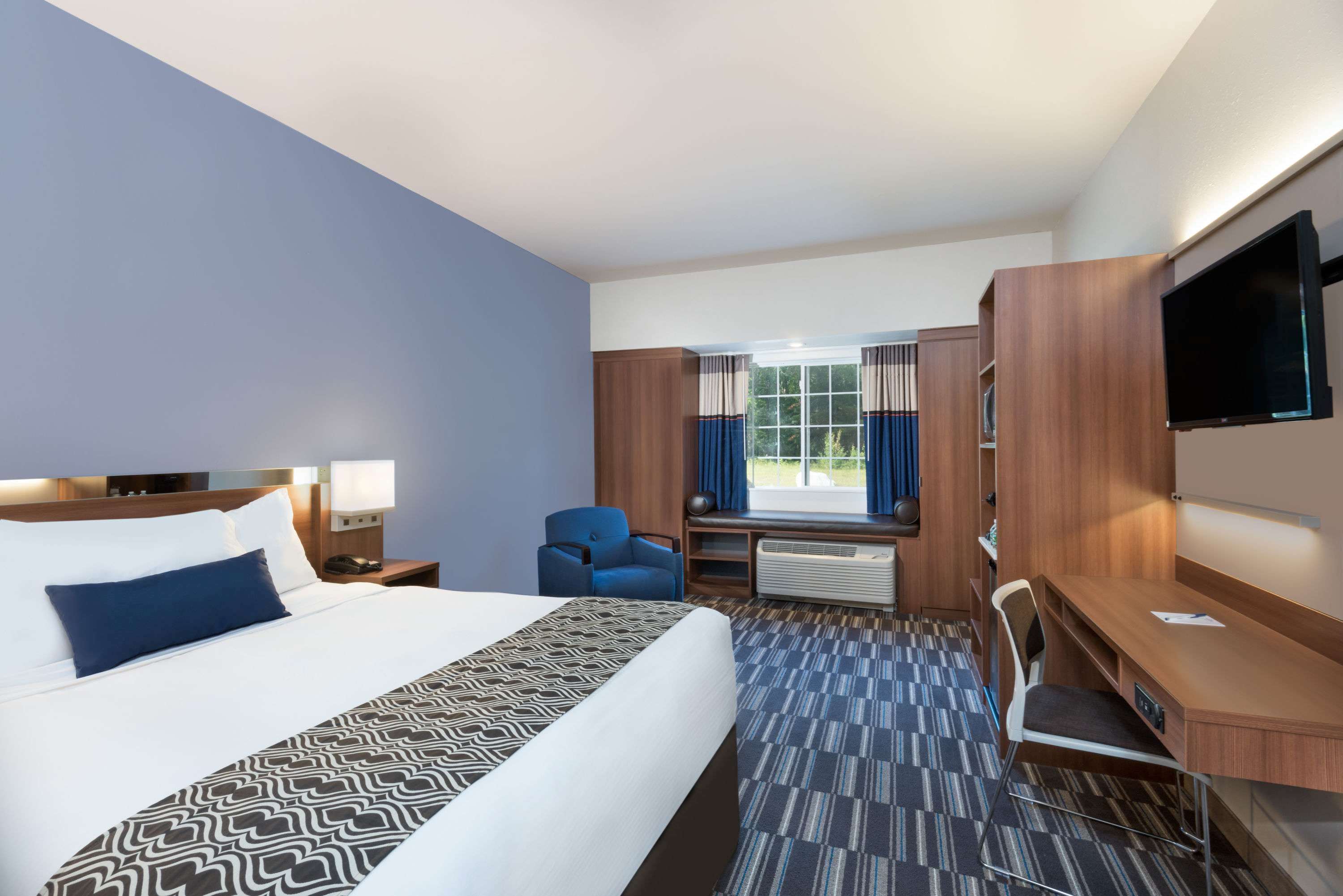 Microtel Inn & Suites by Wyndham Windham