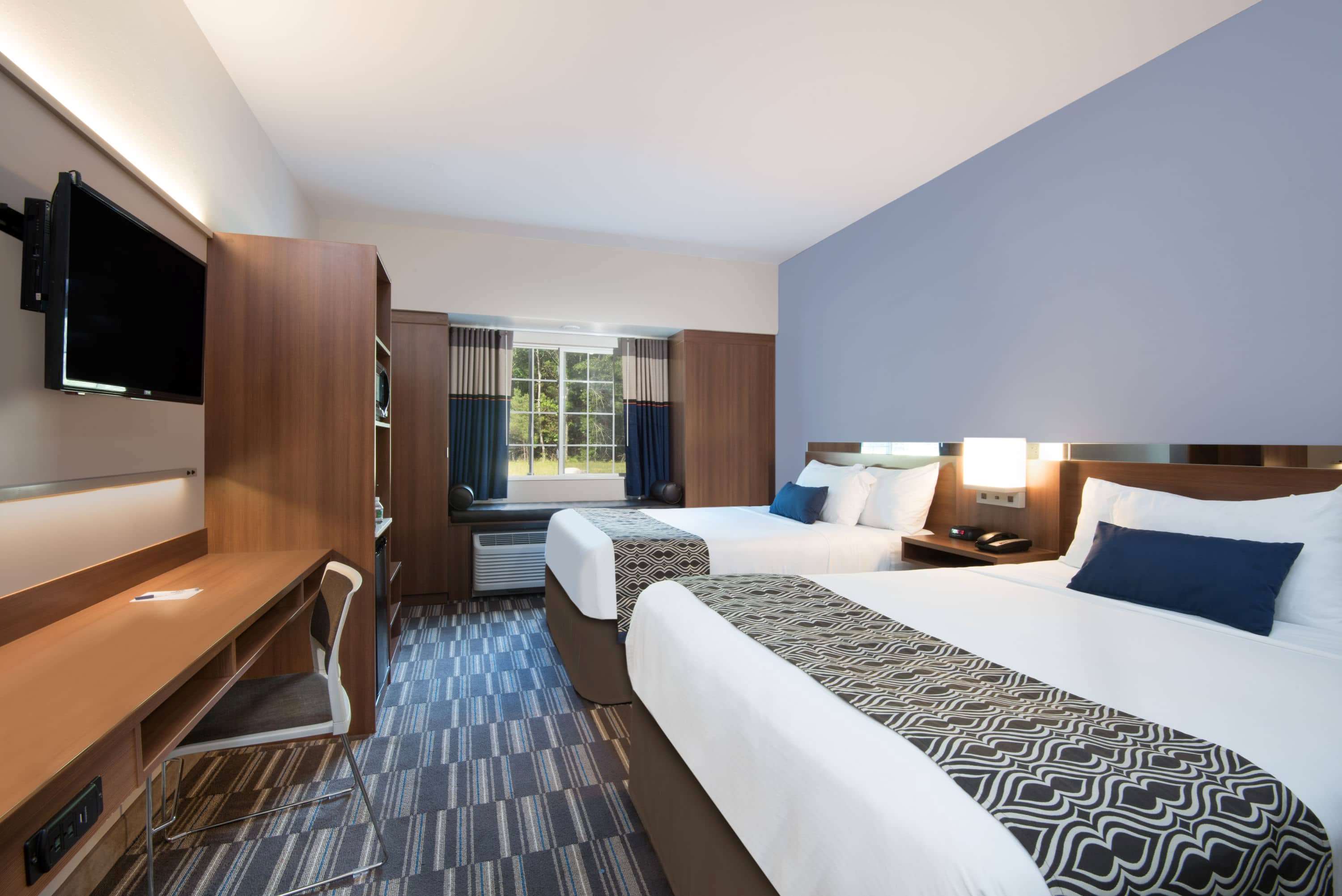 Microtel Inn & Suites by Wyndham Windham