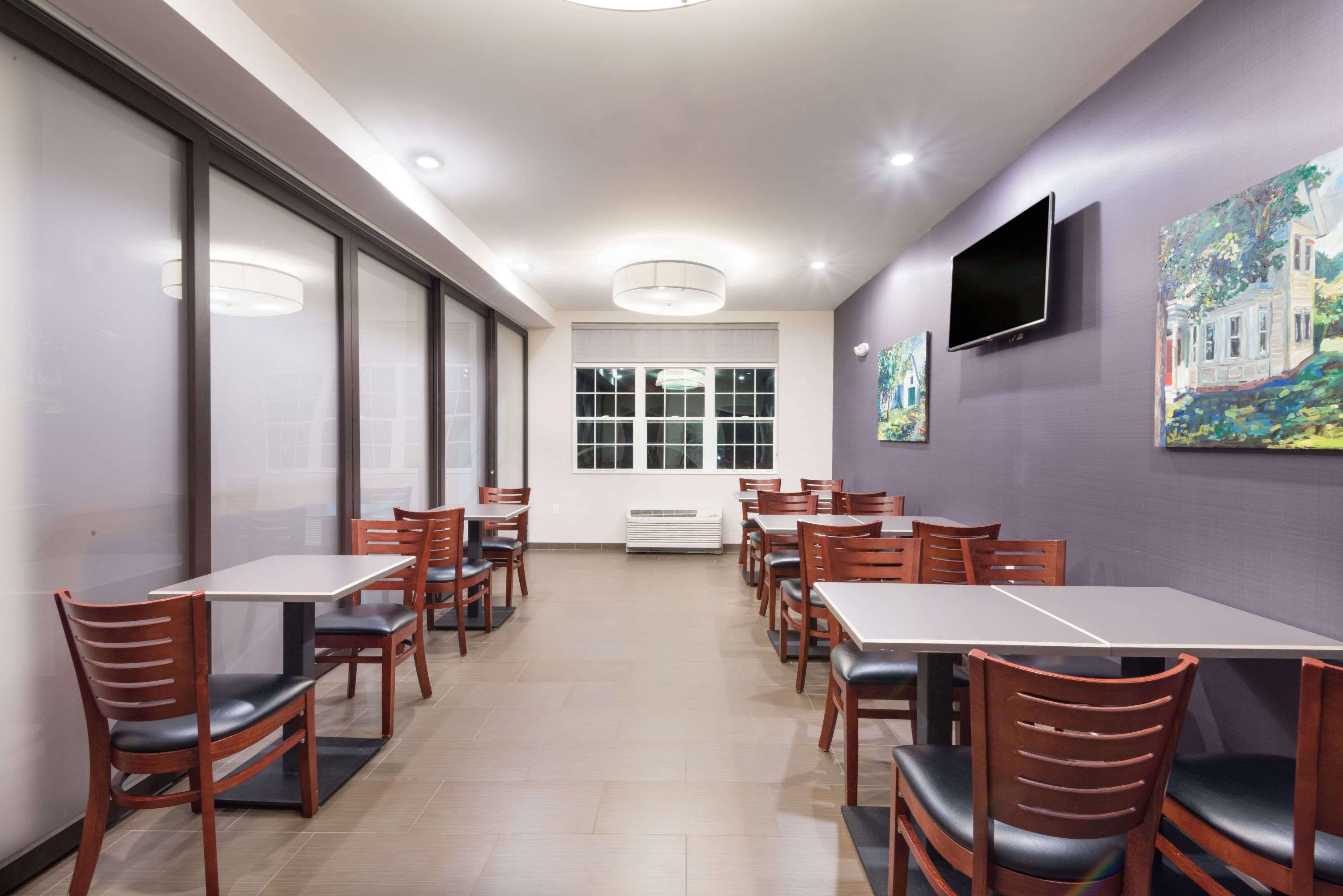 Microtel Inn & Suites by Wyndham Windham