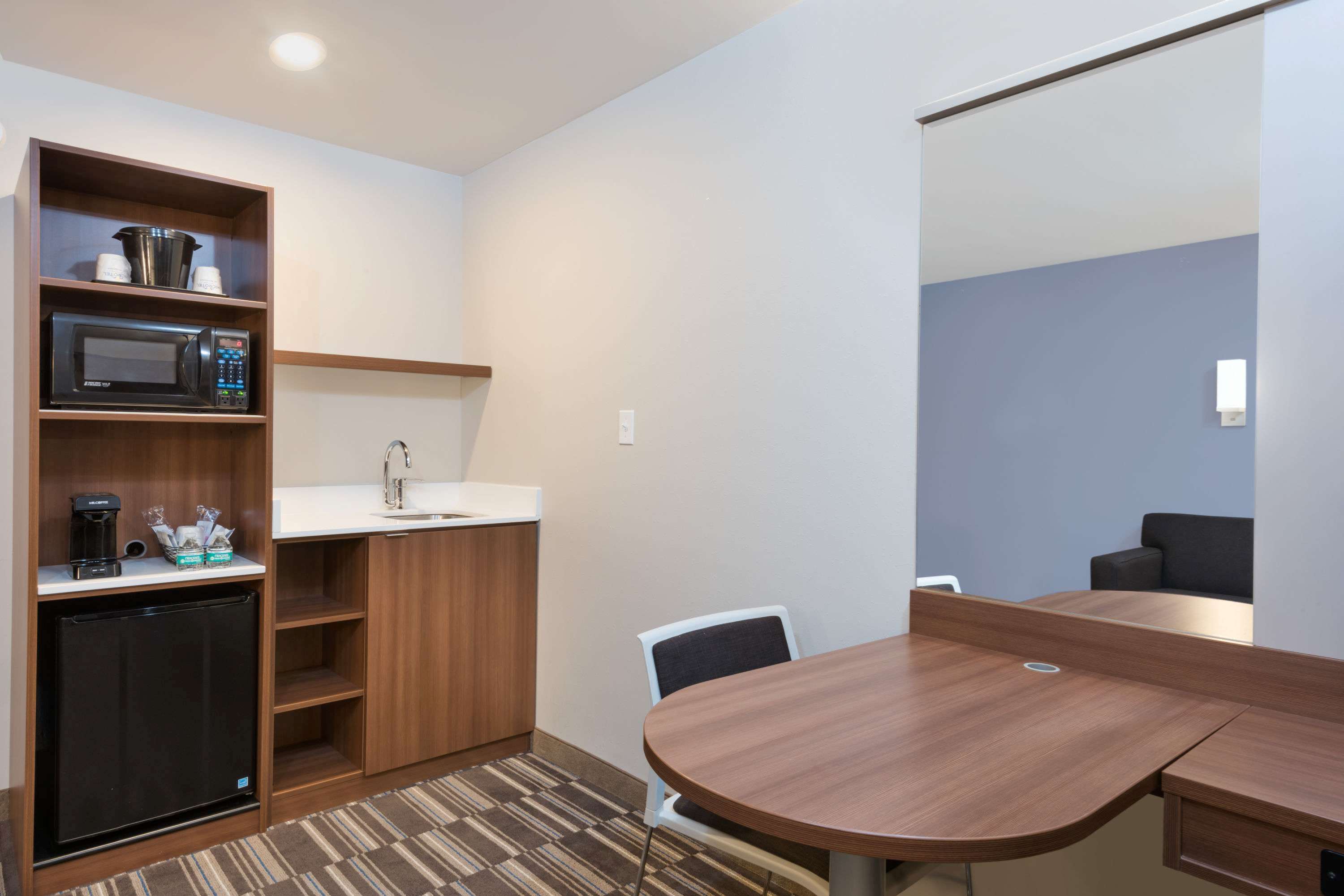 Microtel Inn & Suites by Wyndham Windham