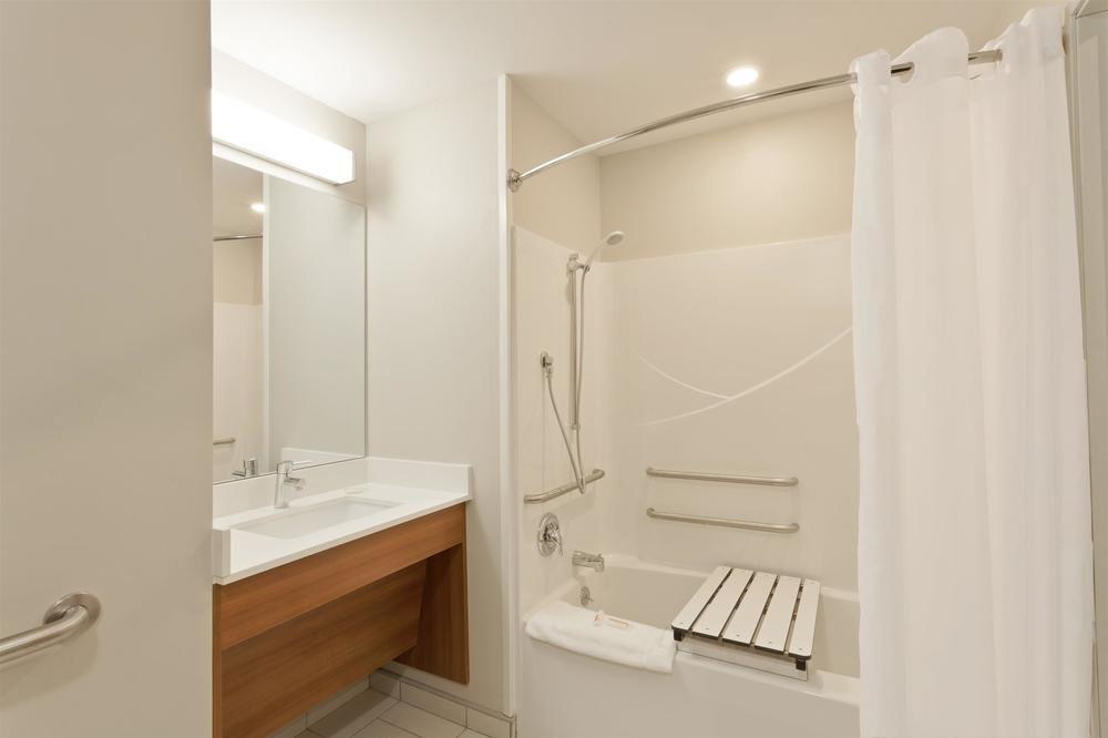 Microtel Inn & Suites by Wyndham Windham