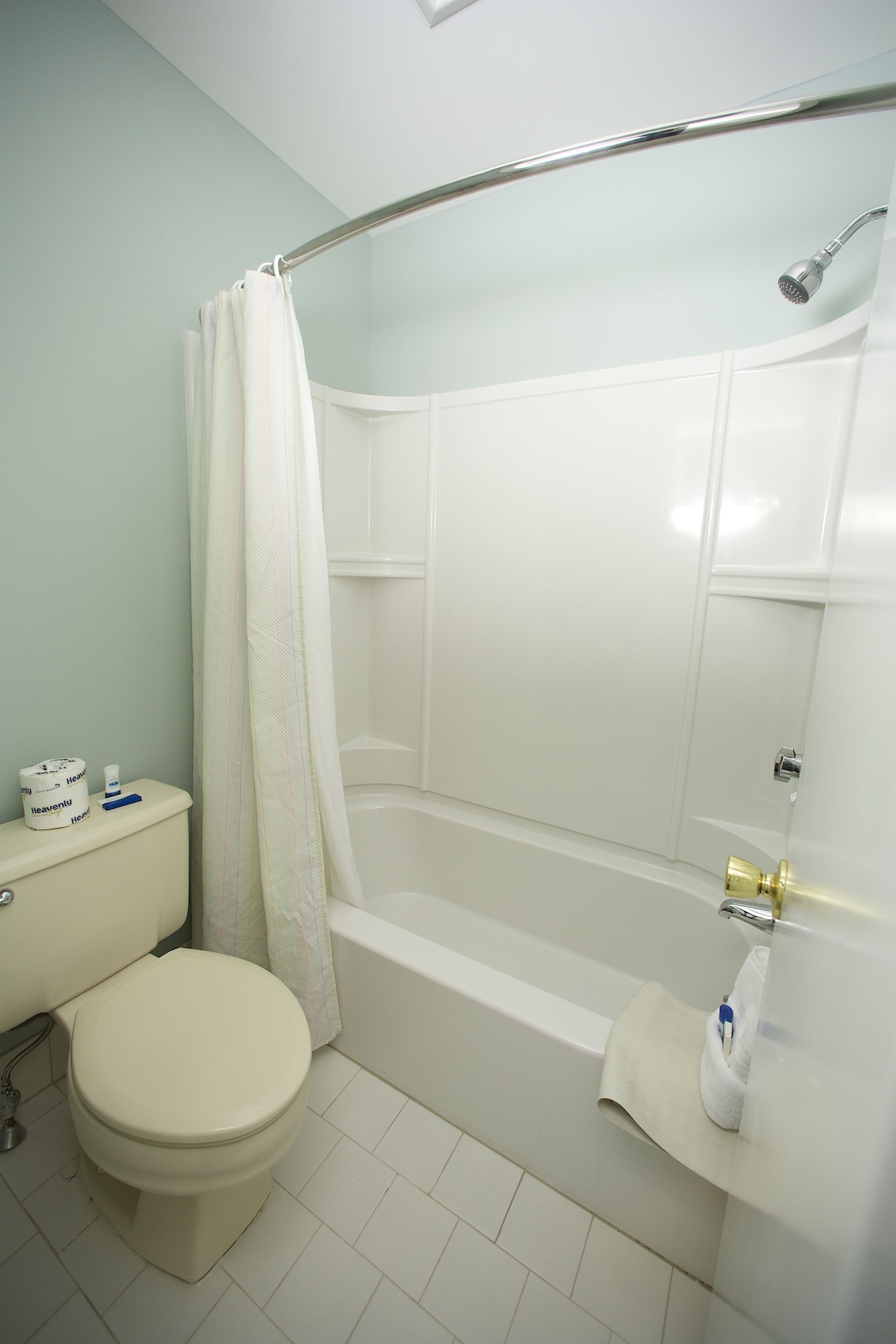 Anchorage Inn and Resort