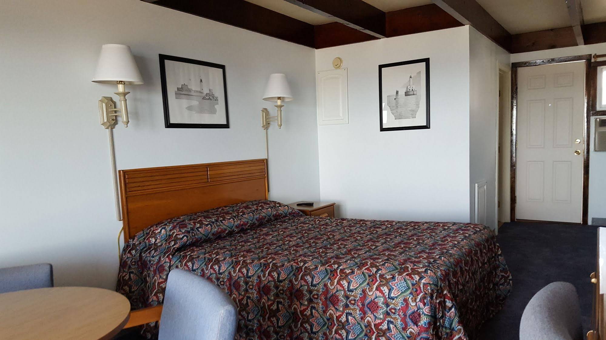 Grand View Inn & Cottages