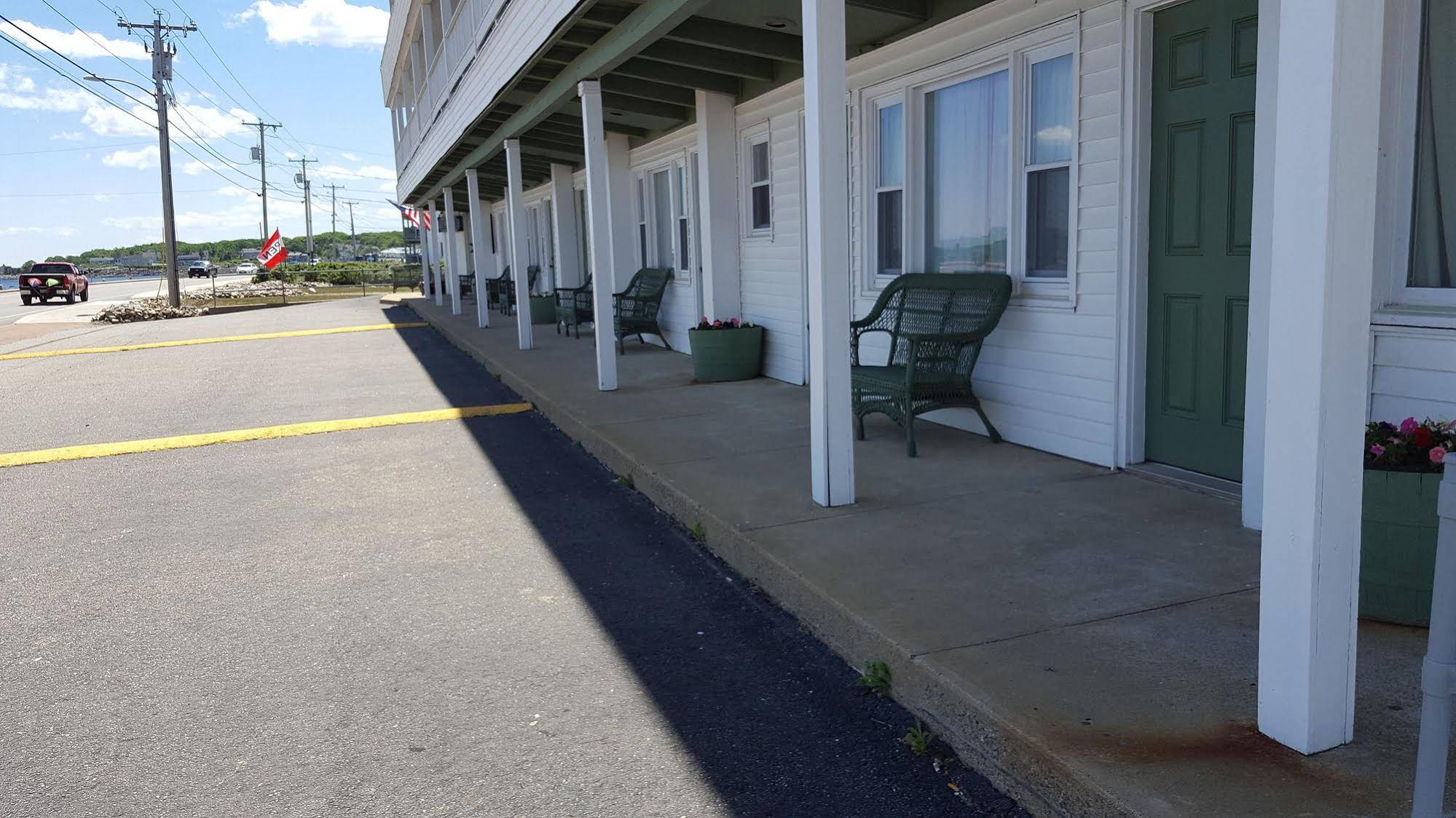 Grand View Inn & Cottages