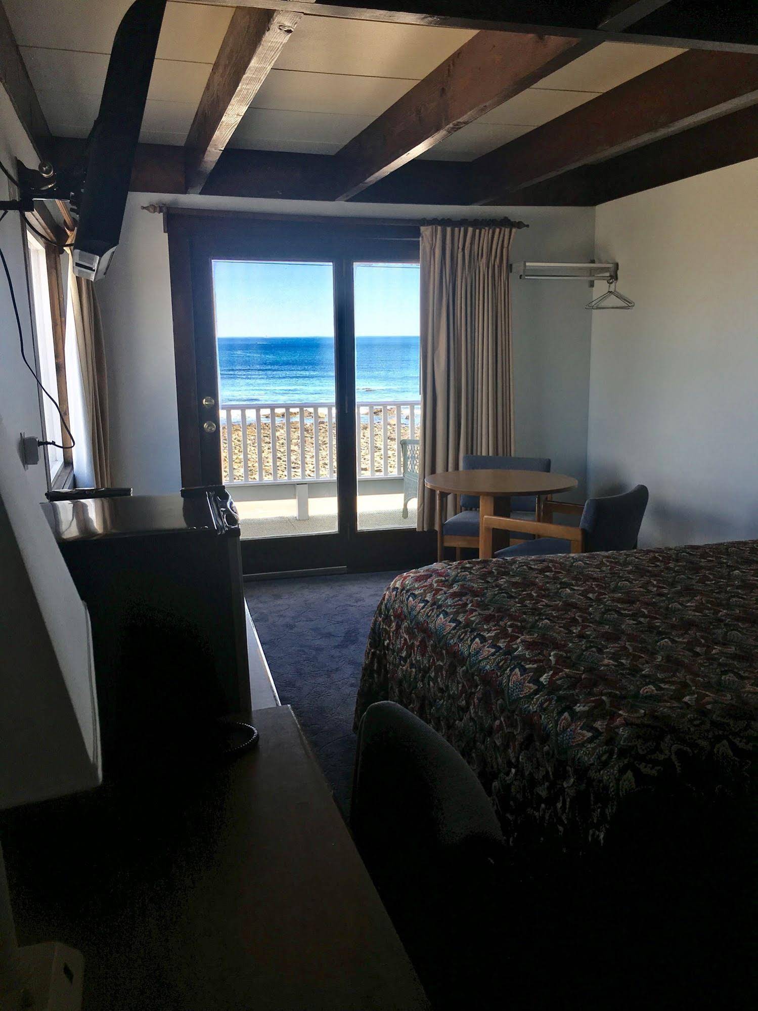 Grand View Inn & Cottages