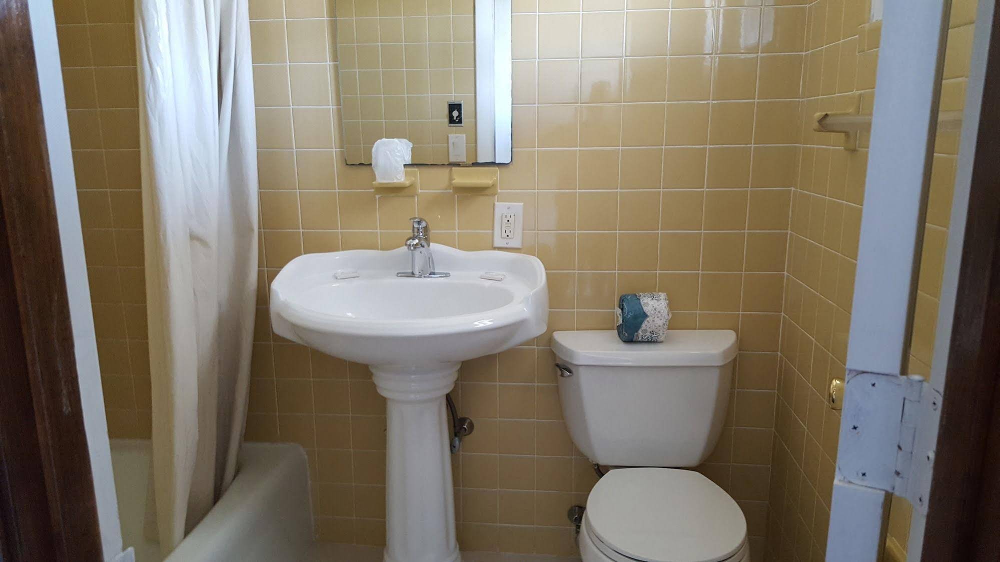 Grand View Inn & Cottages