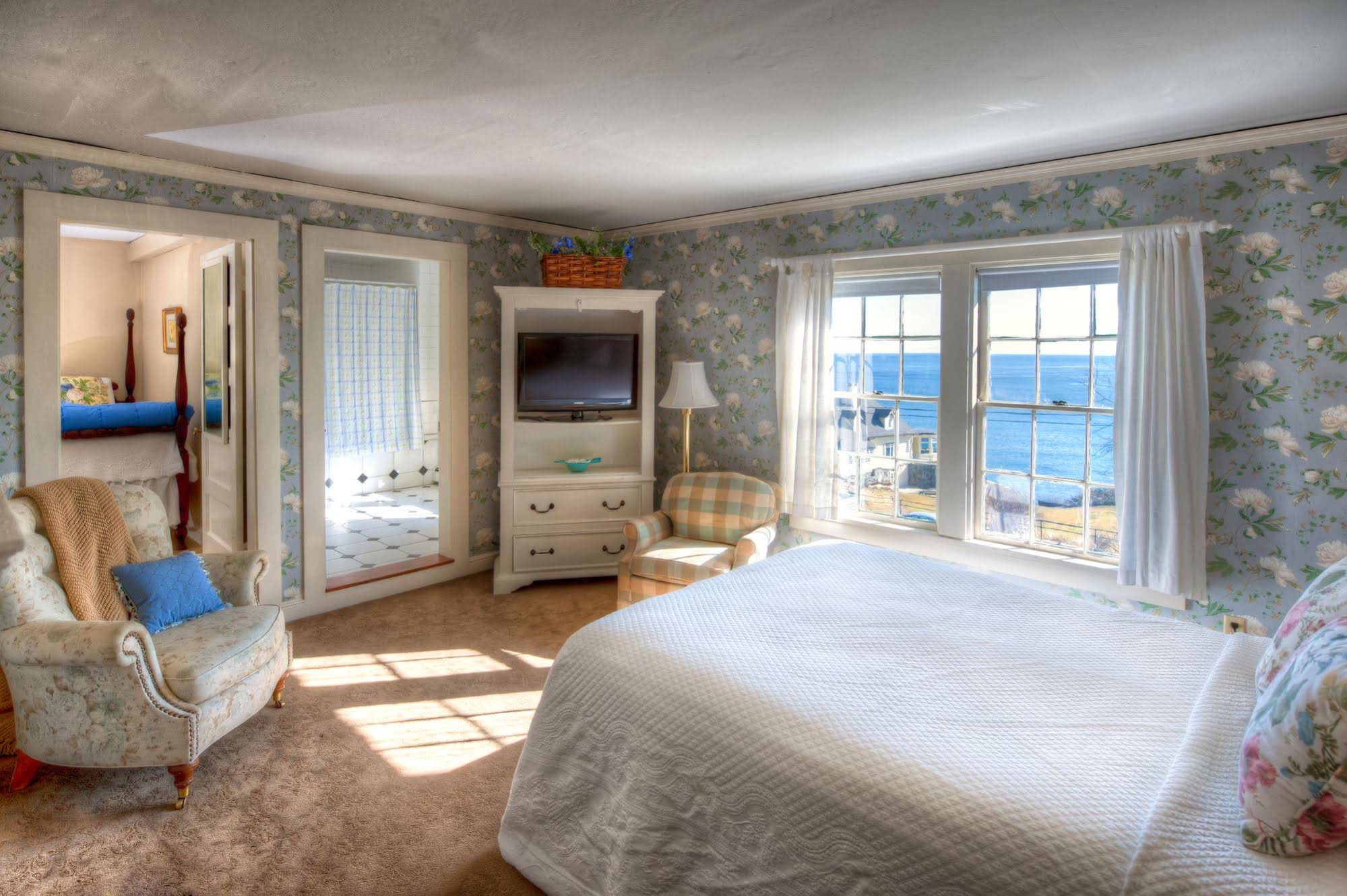 York Harbor Inn