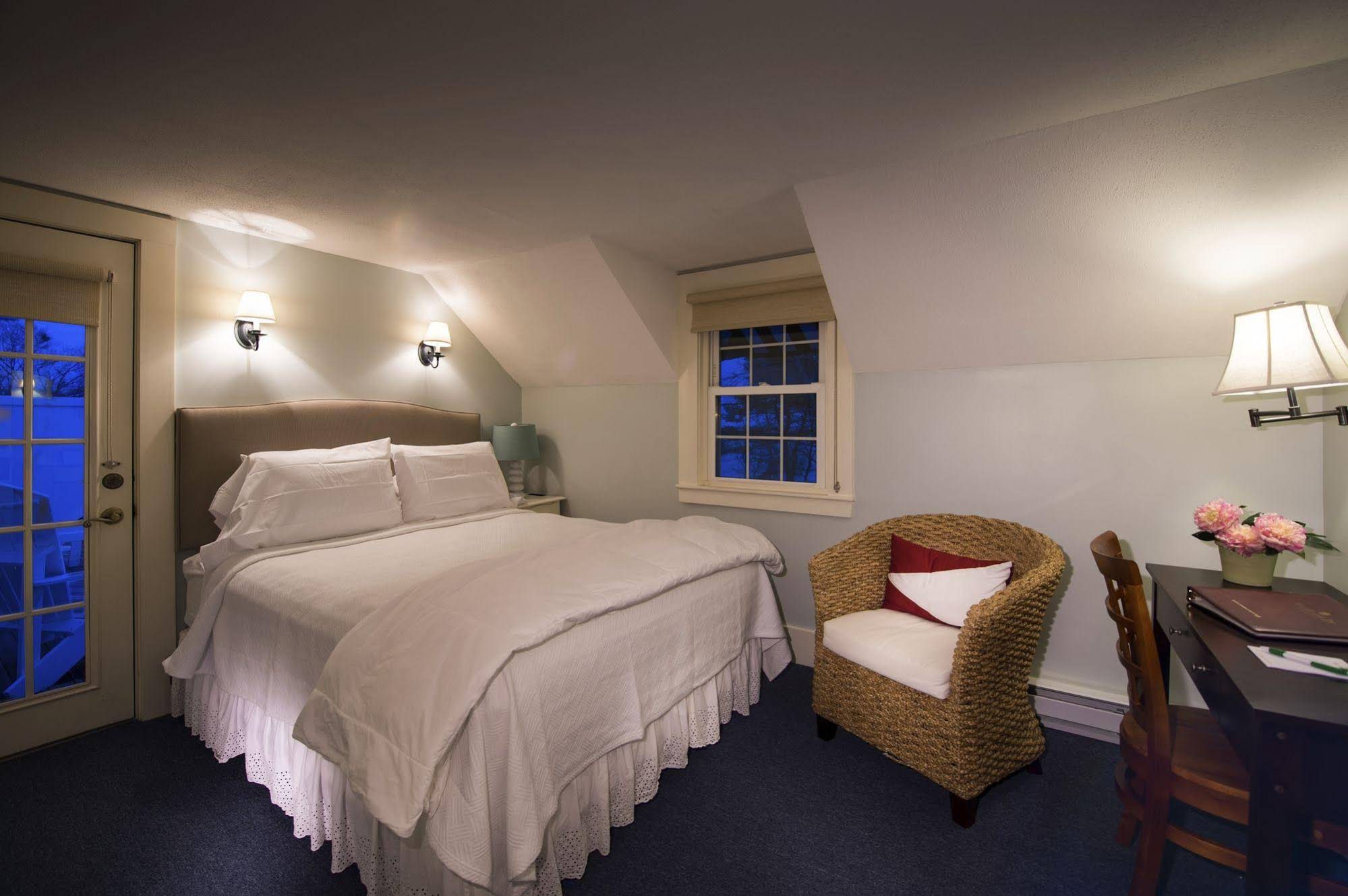 York Harbor Inn