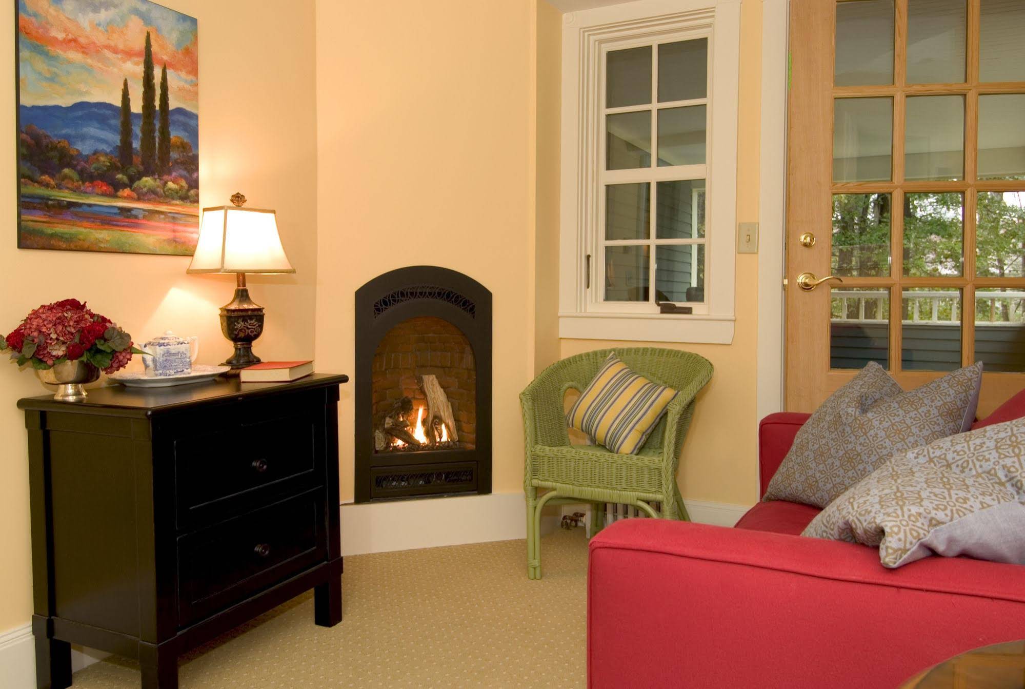 York Harbor Inn