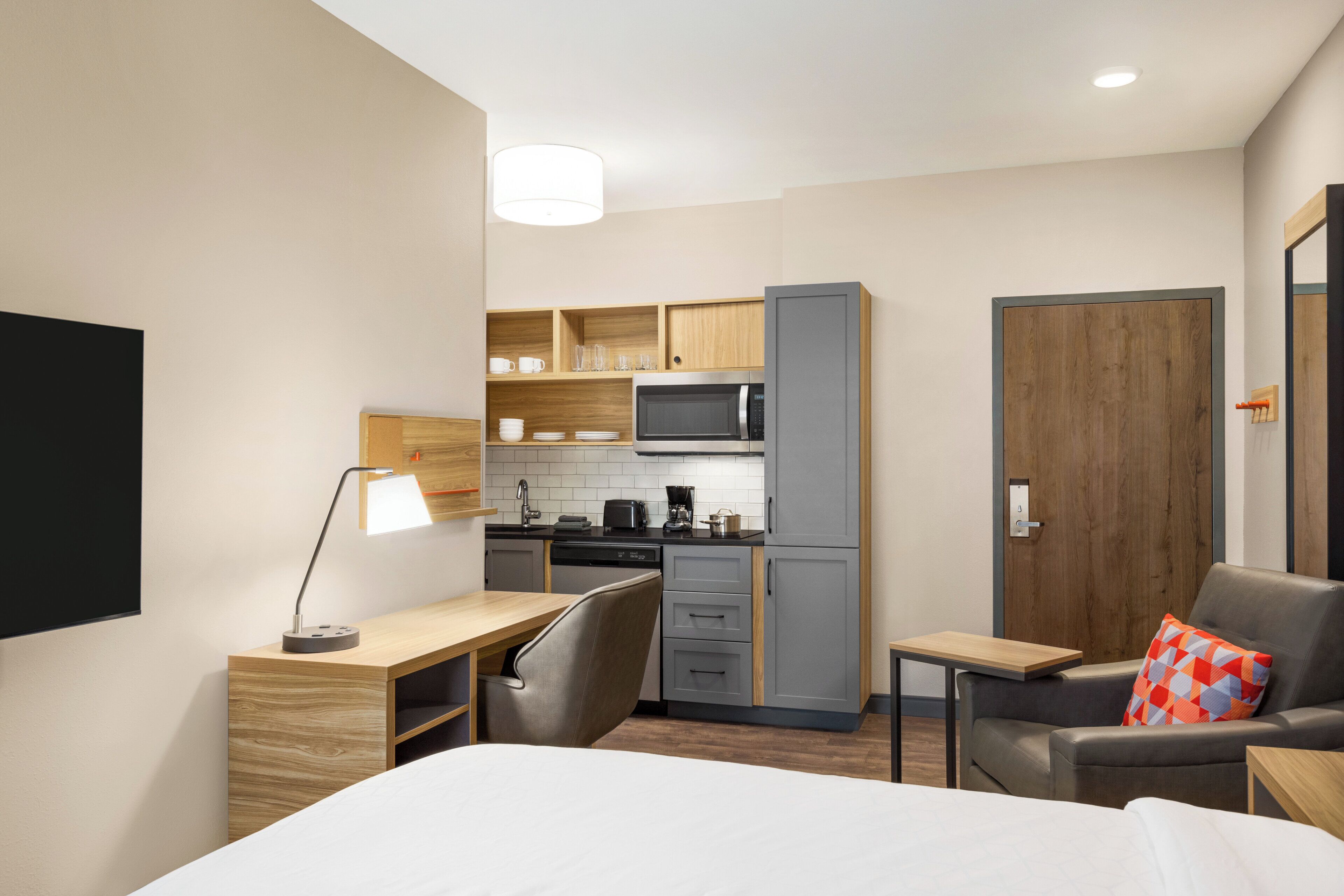 BWI Suites