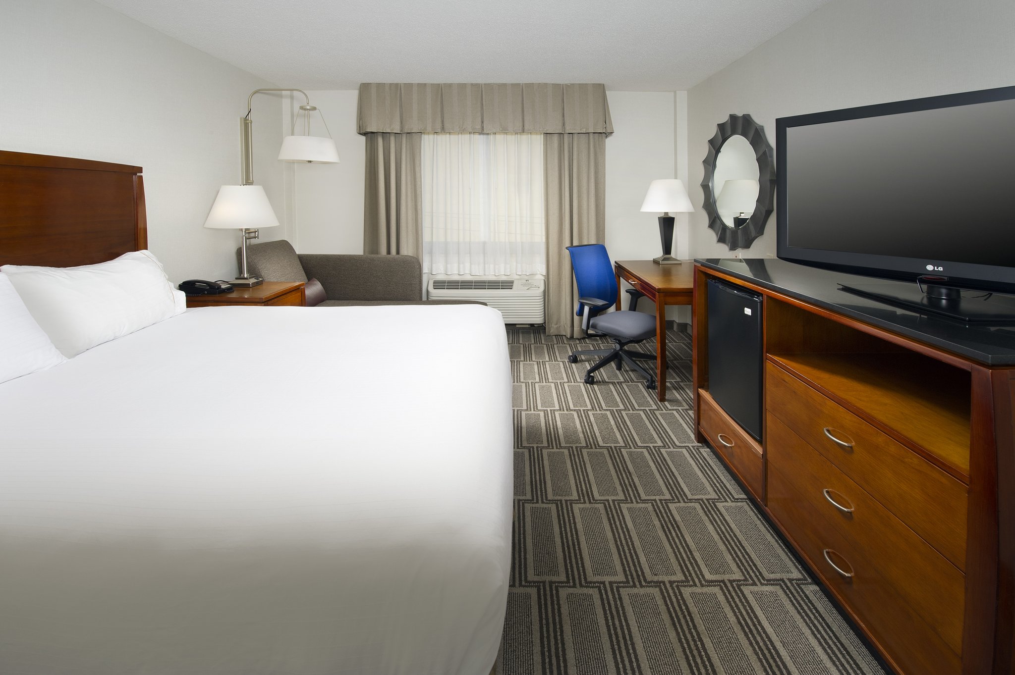 Holiday Inn Express Baltimore At the Stadiums