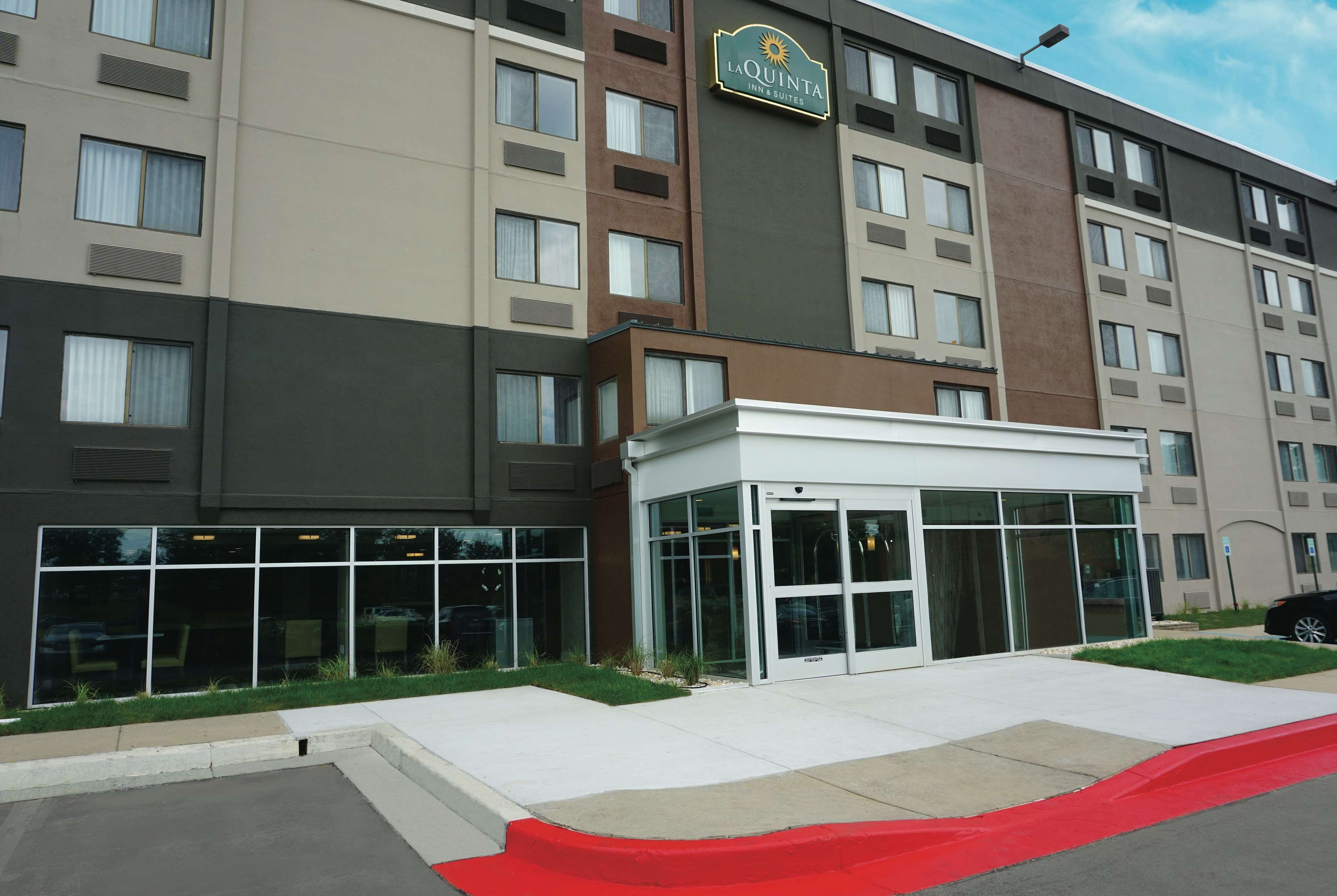 La Quinta Inn & Suites by Wyndham Baltimore N / White Marsh