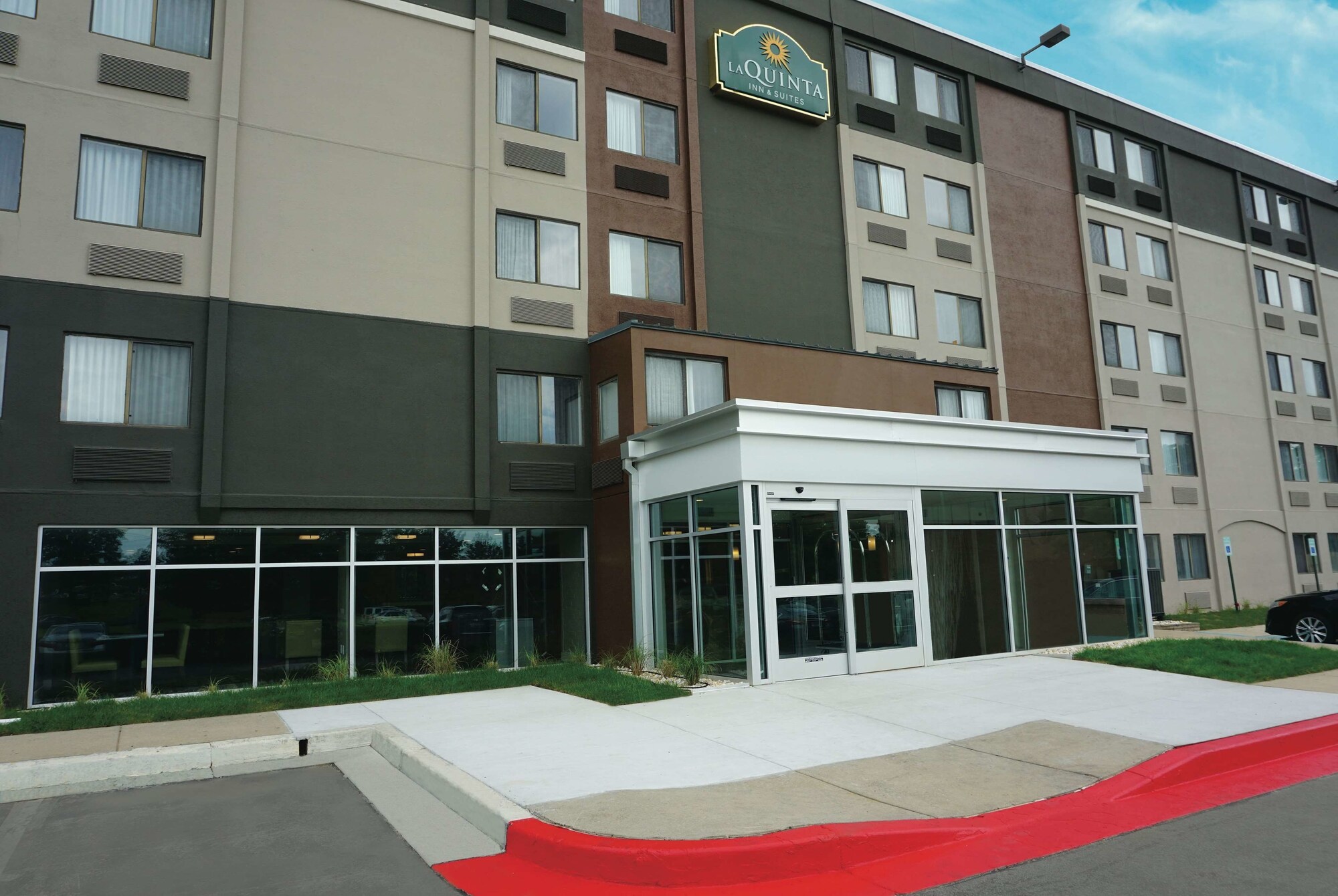La Quinta Inn & Suites by Wyndham Baltimore N / White Marsh
