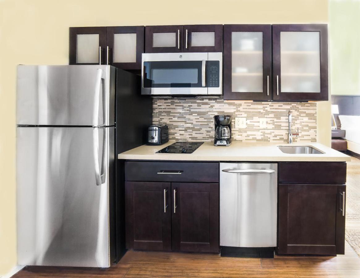 Staybridge Suites Baltimore - Inner Harbor