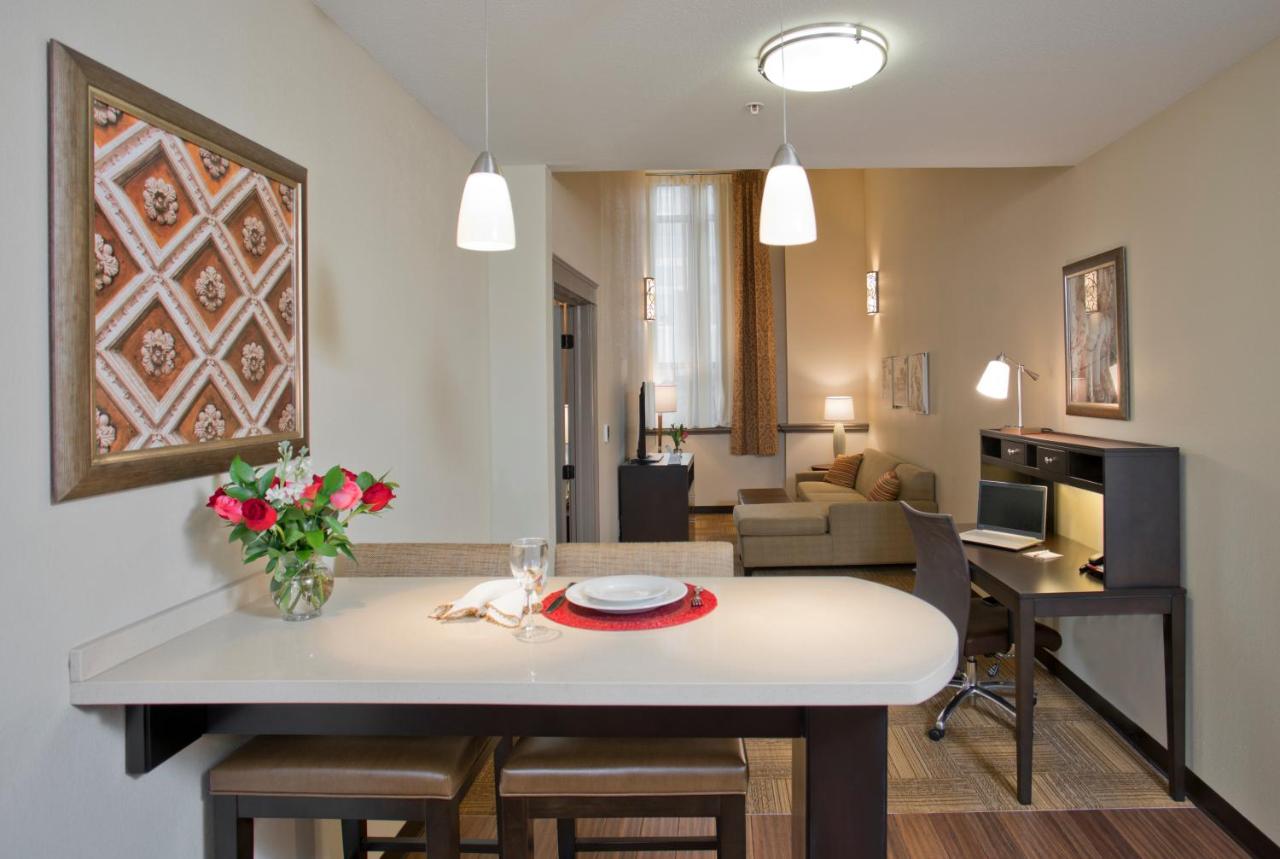 Staybridge Suites Baltimore - Inner Harbor