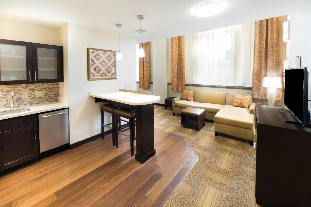 Staybridge Suites Baltimore - Inner Harbor