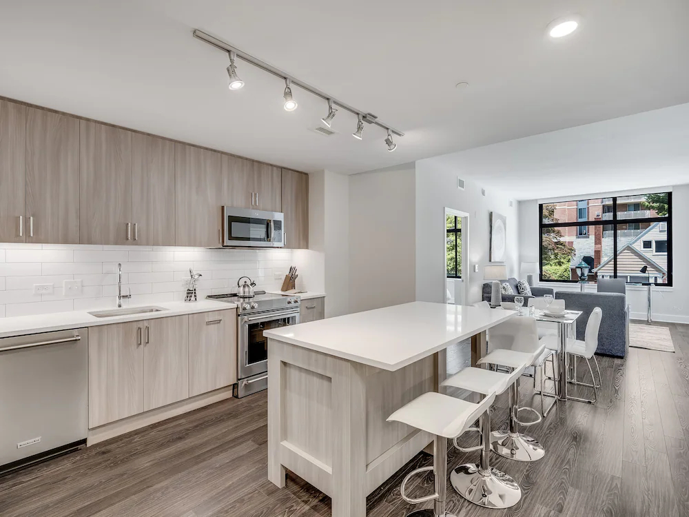 Global Luxury Suites at Bethesda Metro
