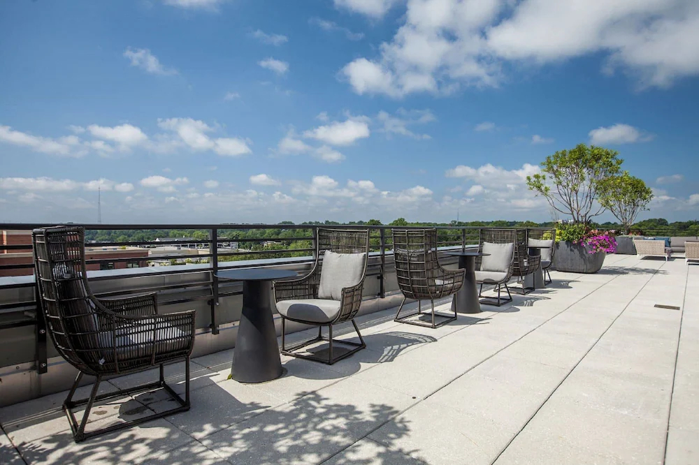 Global Luxury Suites at Bethesda Metro