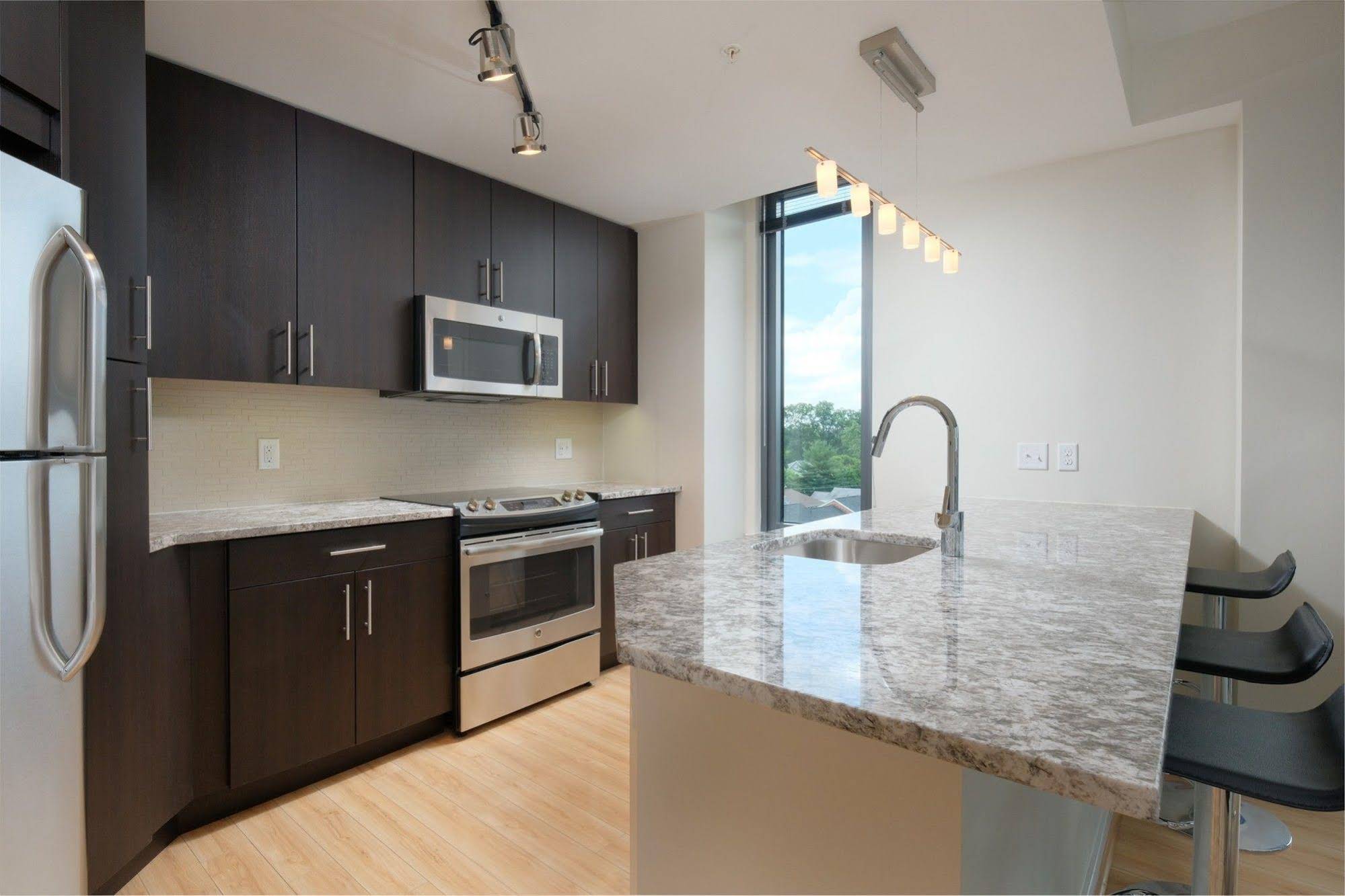 Global Luxury Suites in Downtown Bethesda
