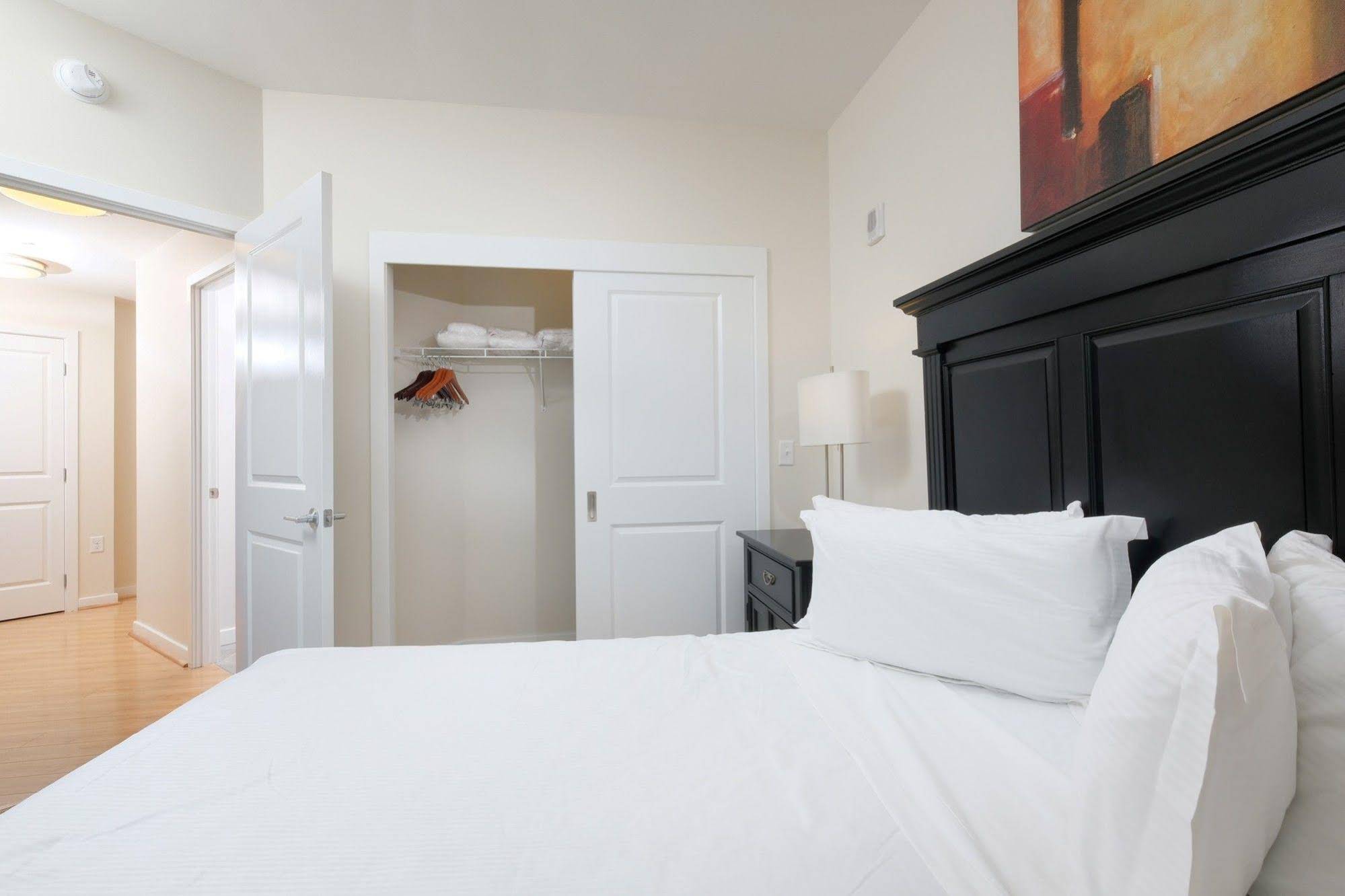 Global Luxury Suites in Downtown Bethesda