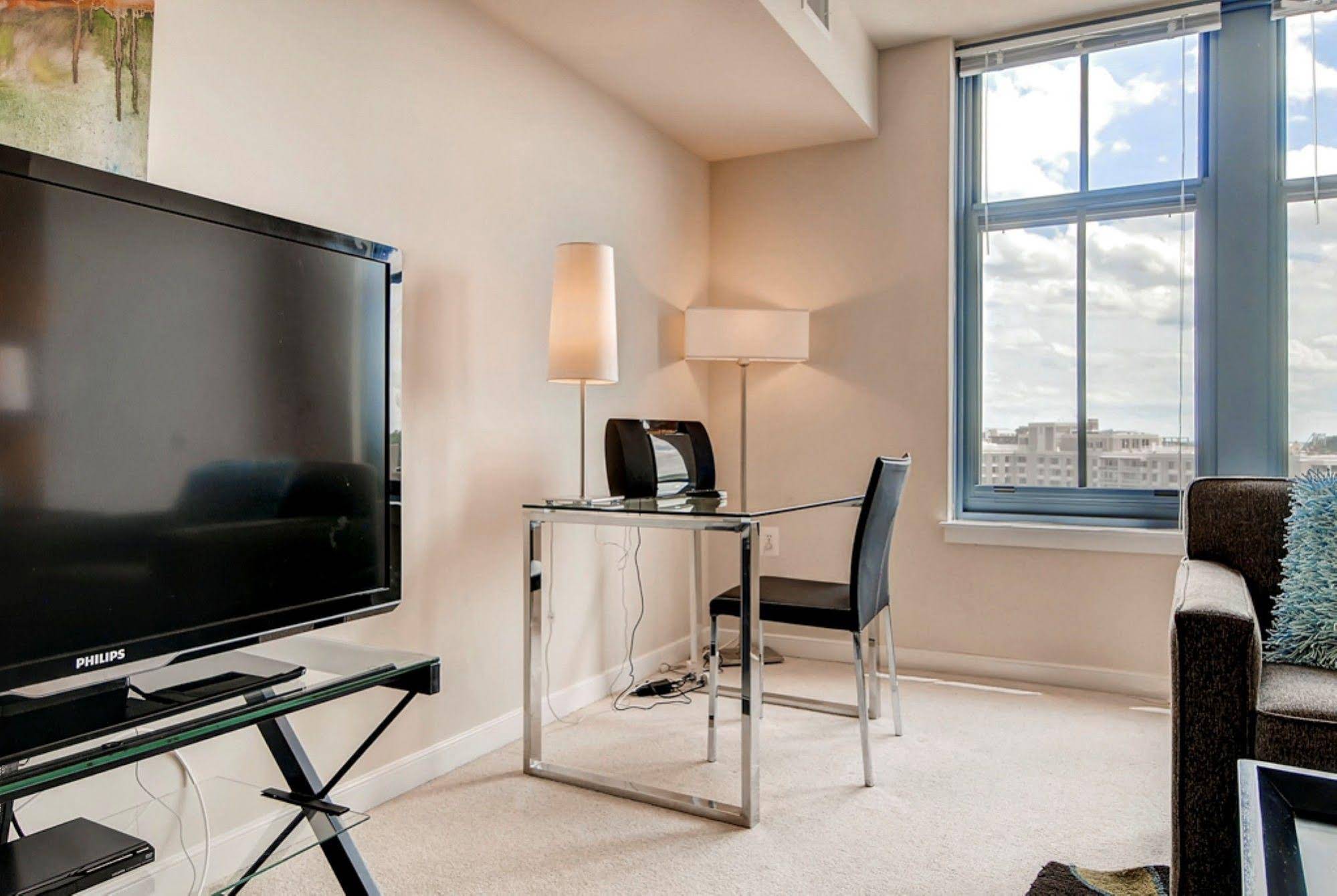 Global Luxury Suites in Downtown Bethesda