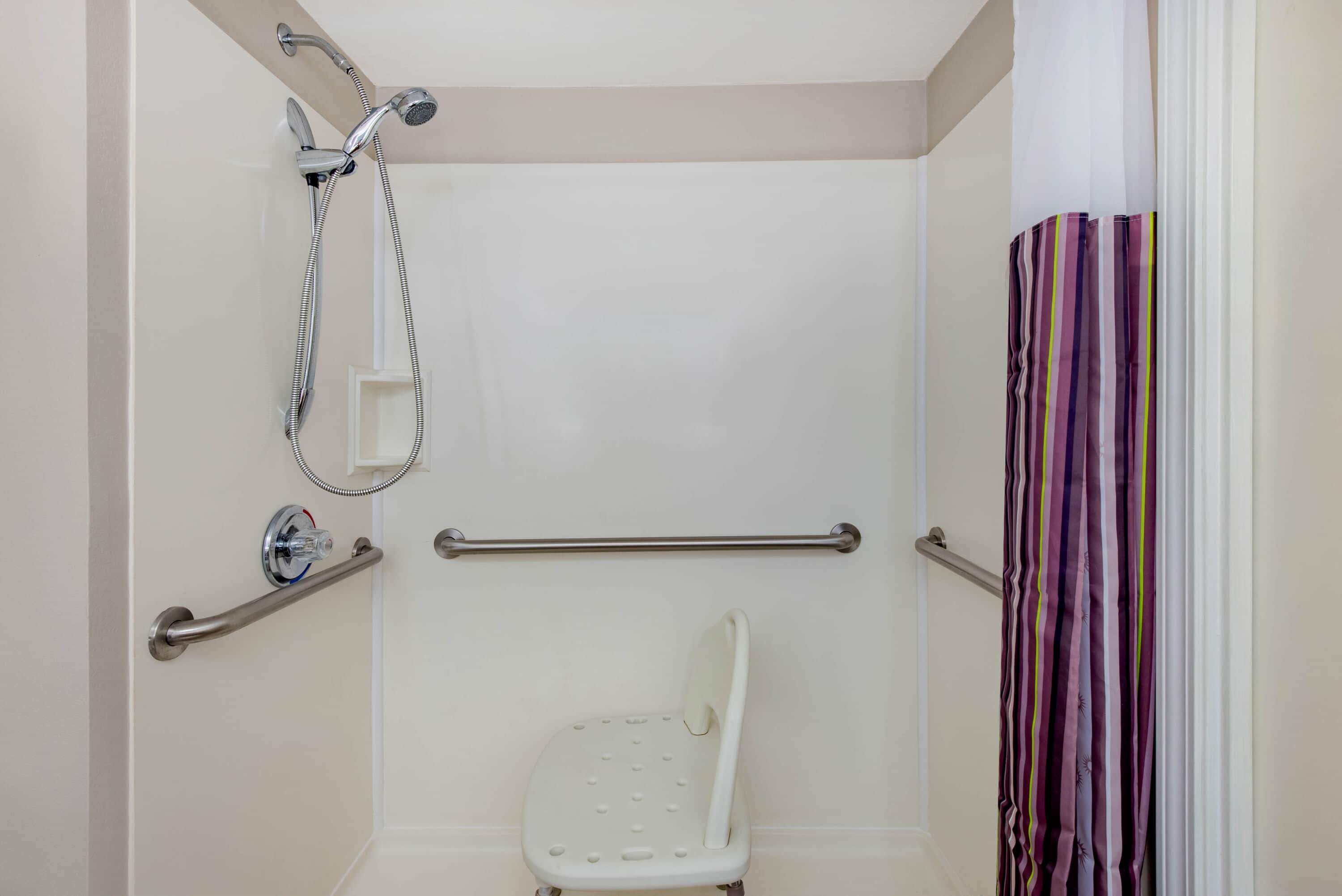 La Quinta Inn & Suites by Wyndham Lexington Park - Patuxent