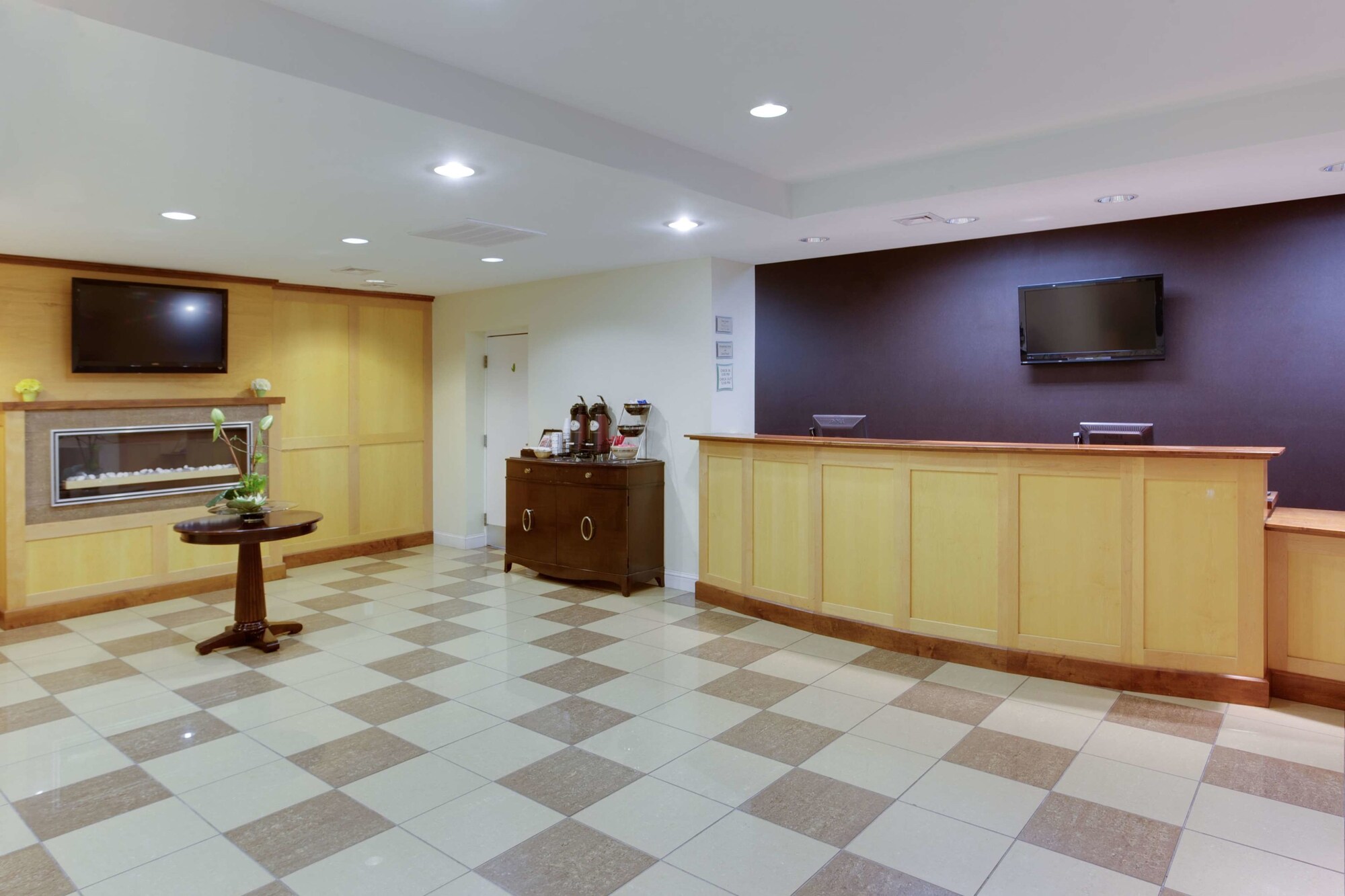 La Quinta Inn & Suites by Wyndham Lexington Park - Patuxent