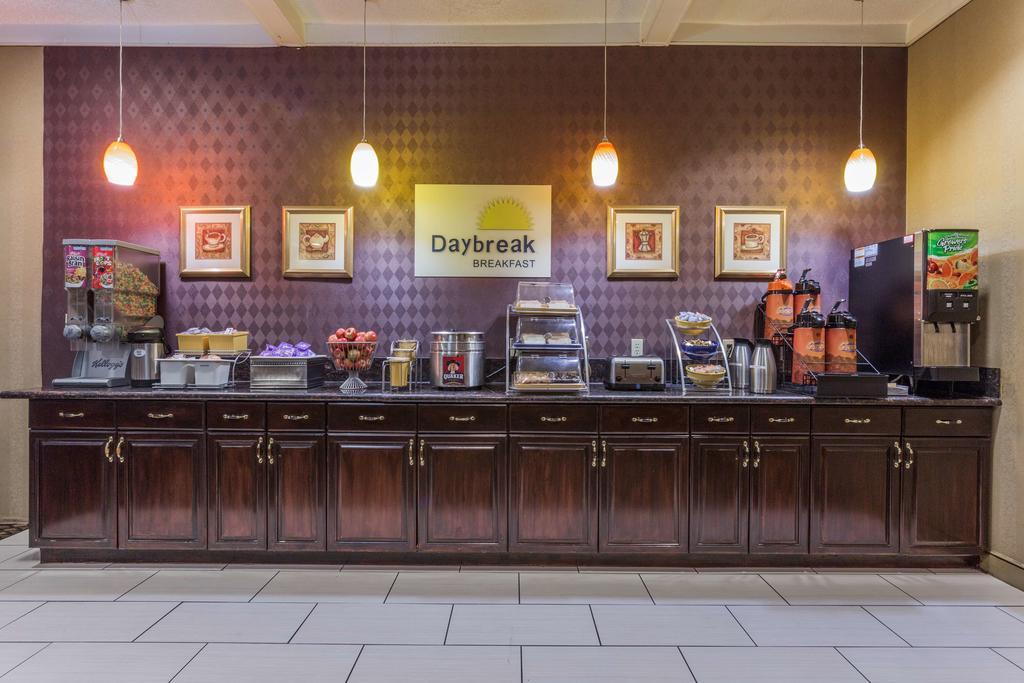 Days Inn by Wyndham Camp Springs/Andrews AFB DC Area