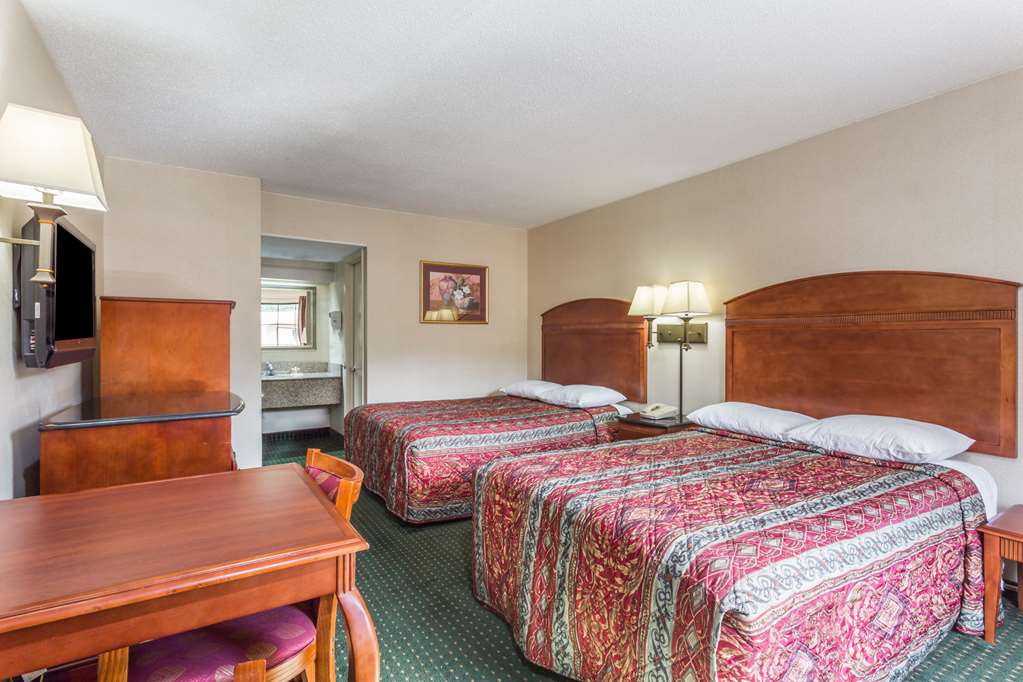 Days Inn by Wyndham Camp Springs/Andrews AFB DC Area